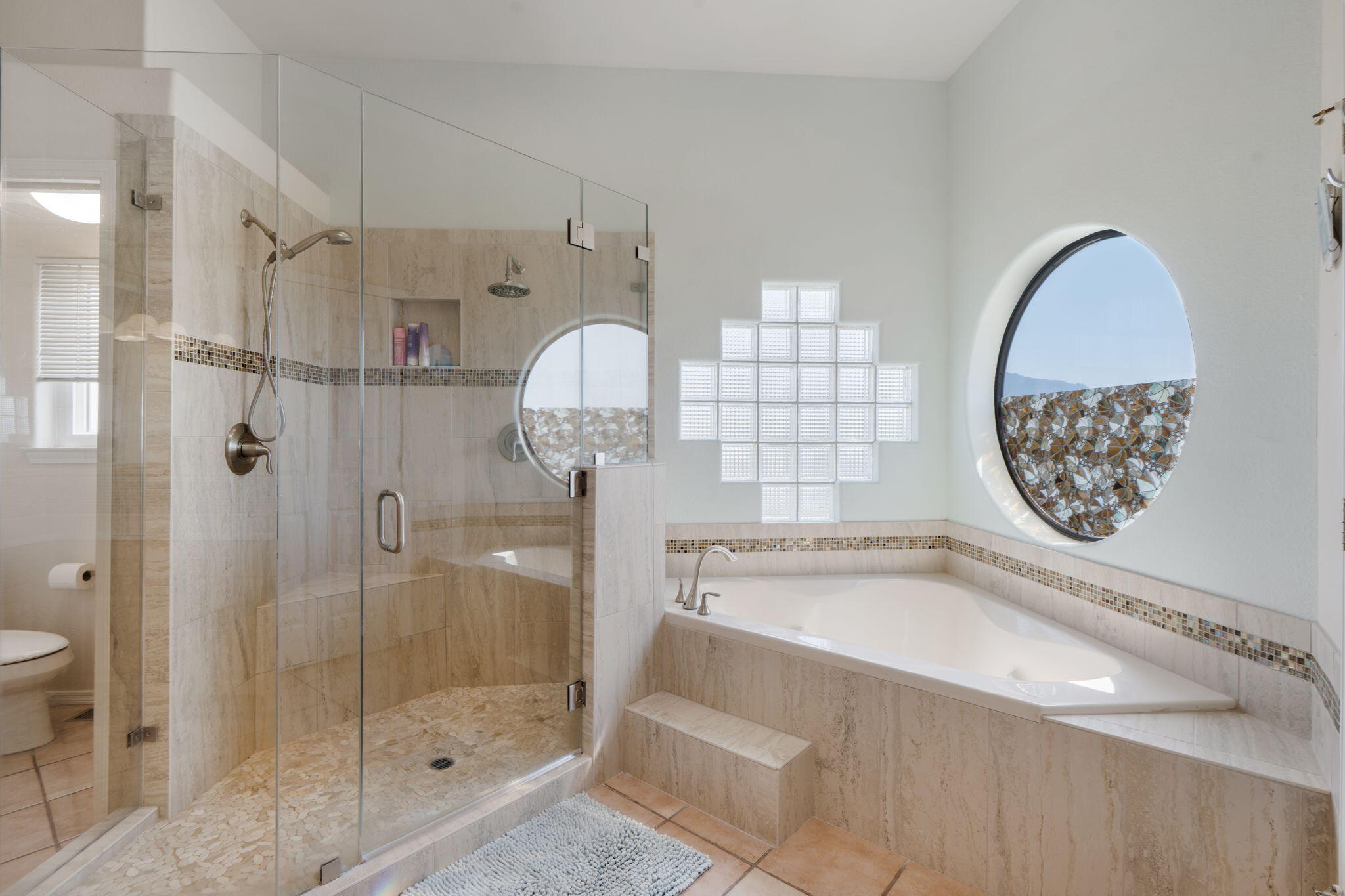 Photo 17 — 40 Sereno Road