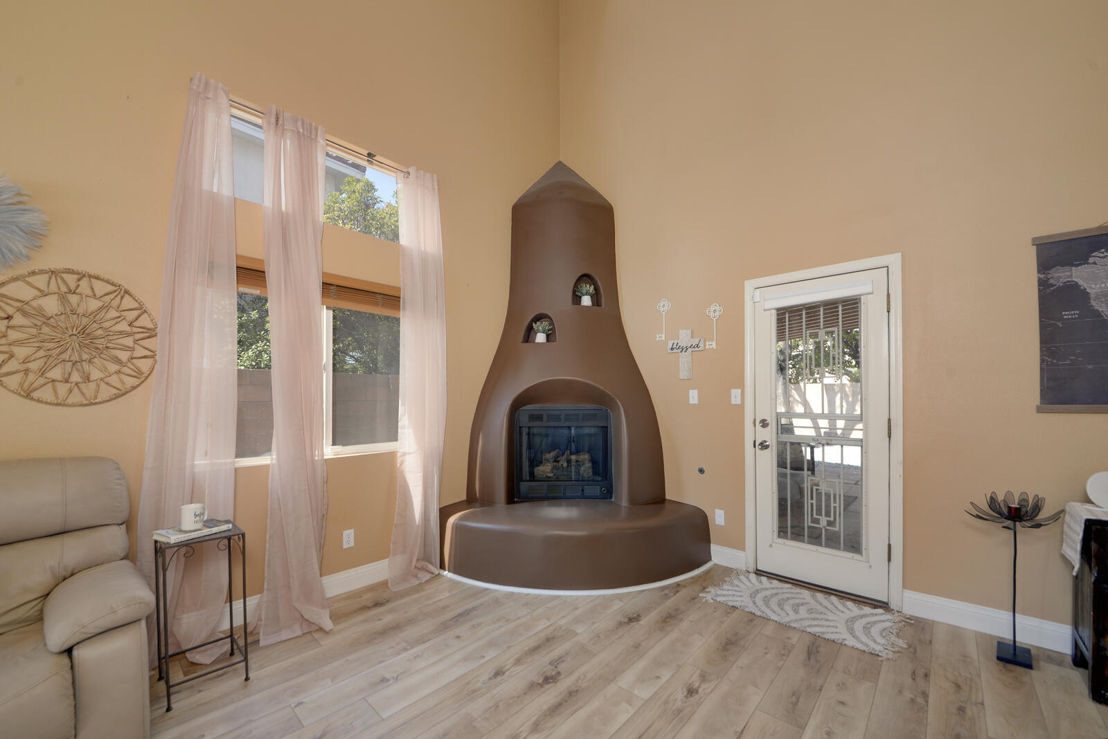 Photo 11 — 1012 Casa Maria Road NE