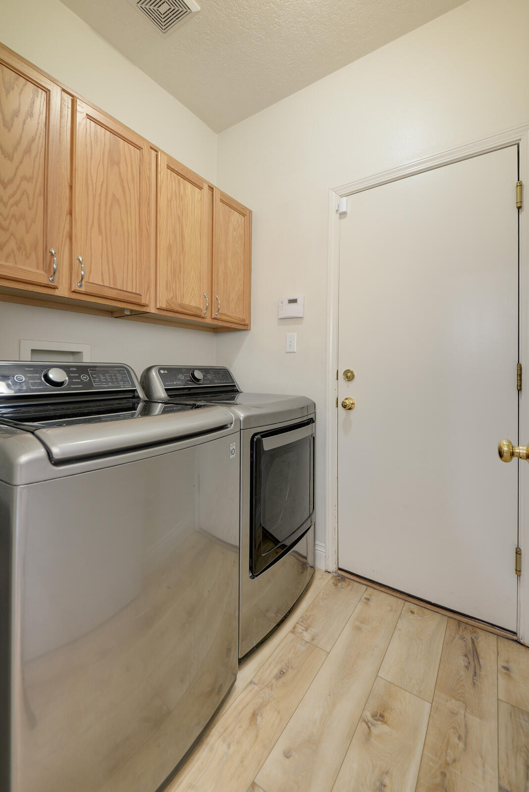 Photo 2 — 1012 Casa Maria Road NE