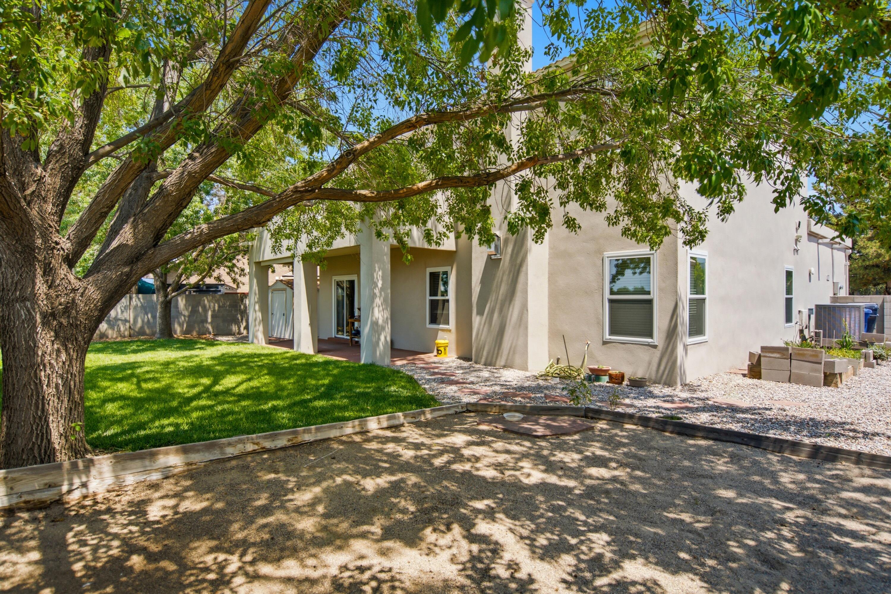 Photo 12 — 1005 Chiricahua Street SE