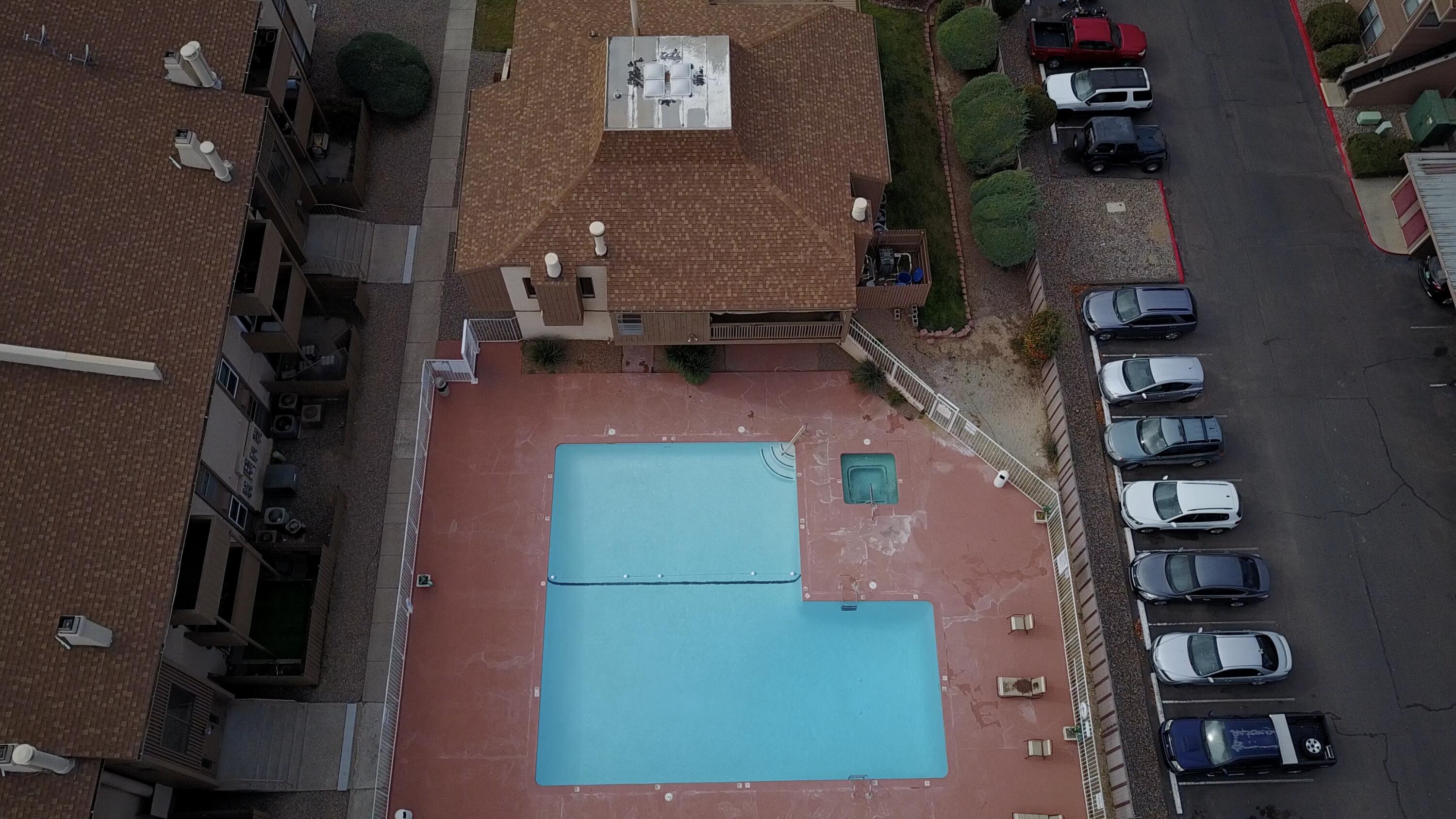 Photo 4 — 3833 Montgomery Boulevard NE APT 524