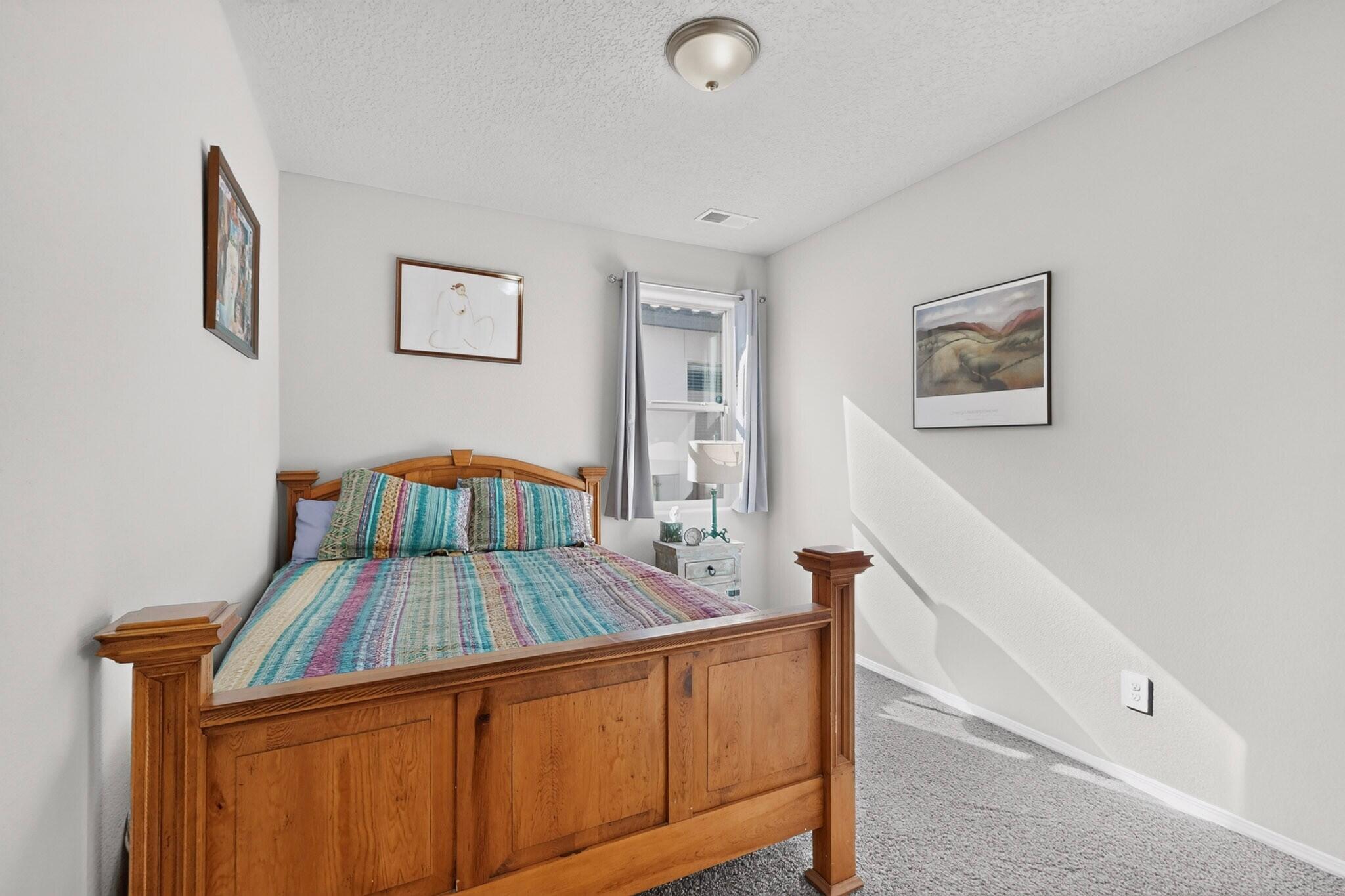 Photo 18 — 591 Turmalina Drive SE