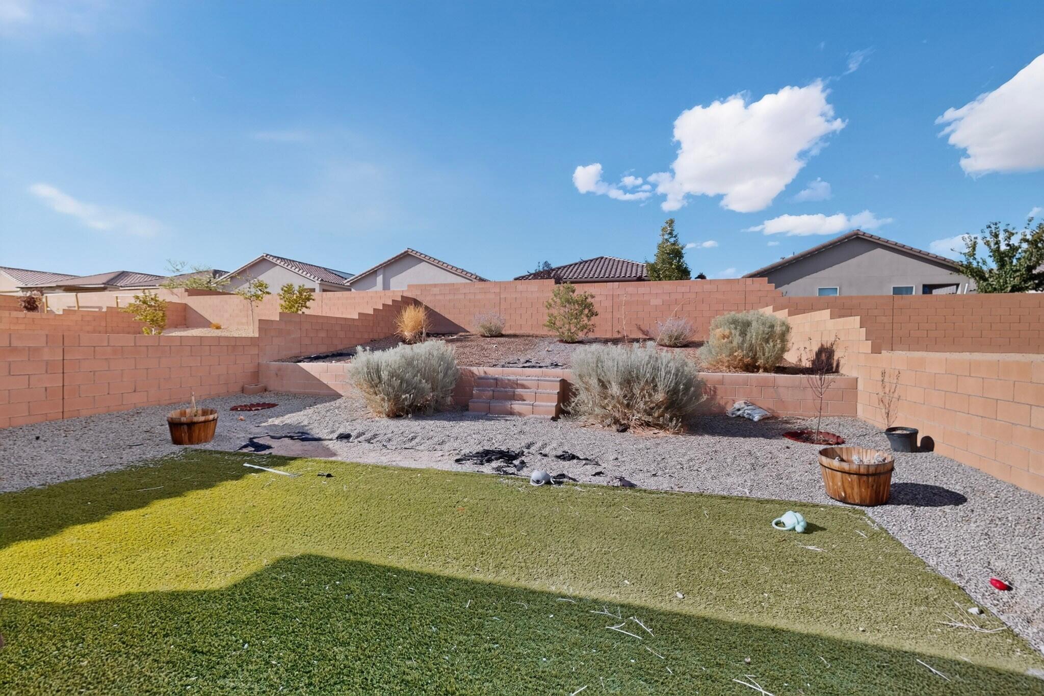 Photo 5 — 591 Turmalina Drive SE