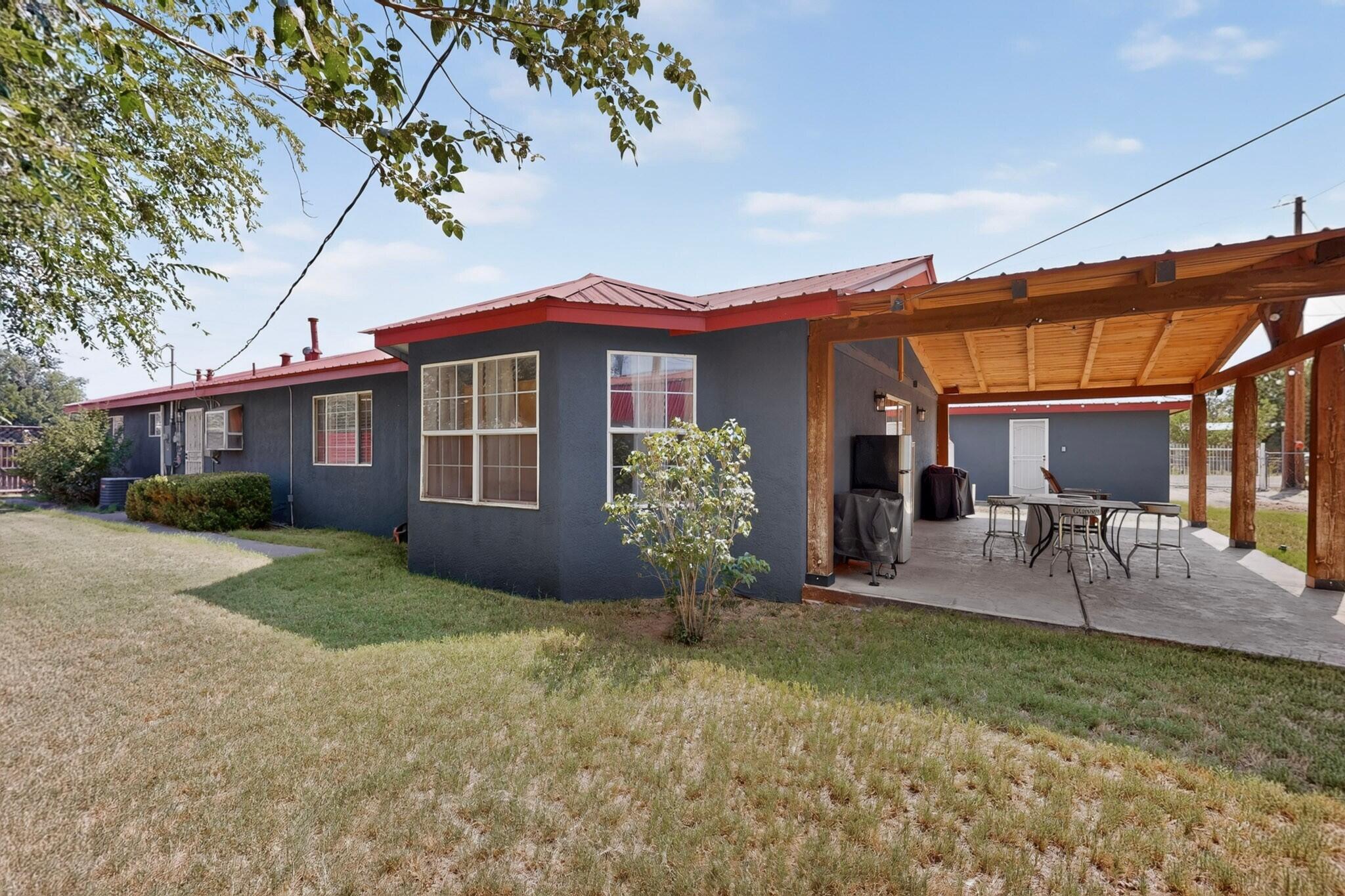 Photo 10 — 4951 Short Street SW