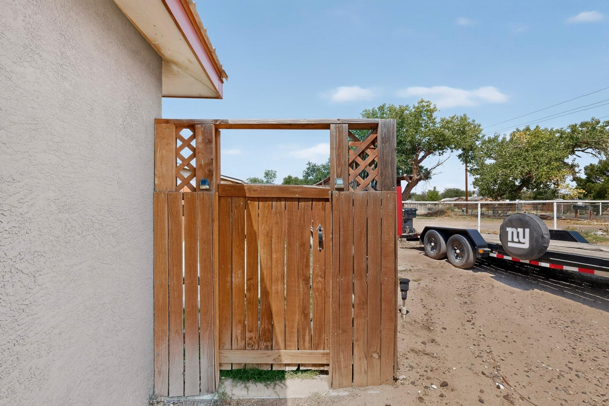 Photo 6 — 4951 Short Street SW