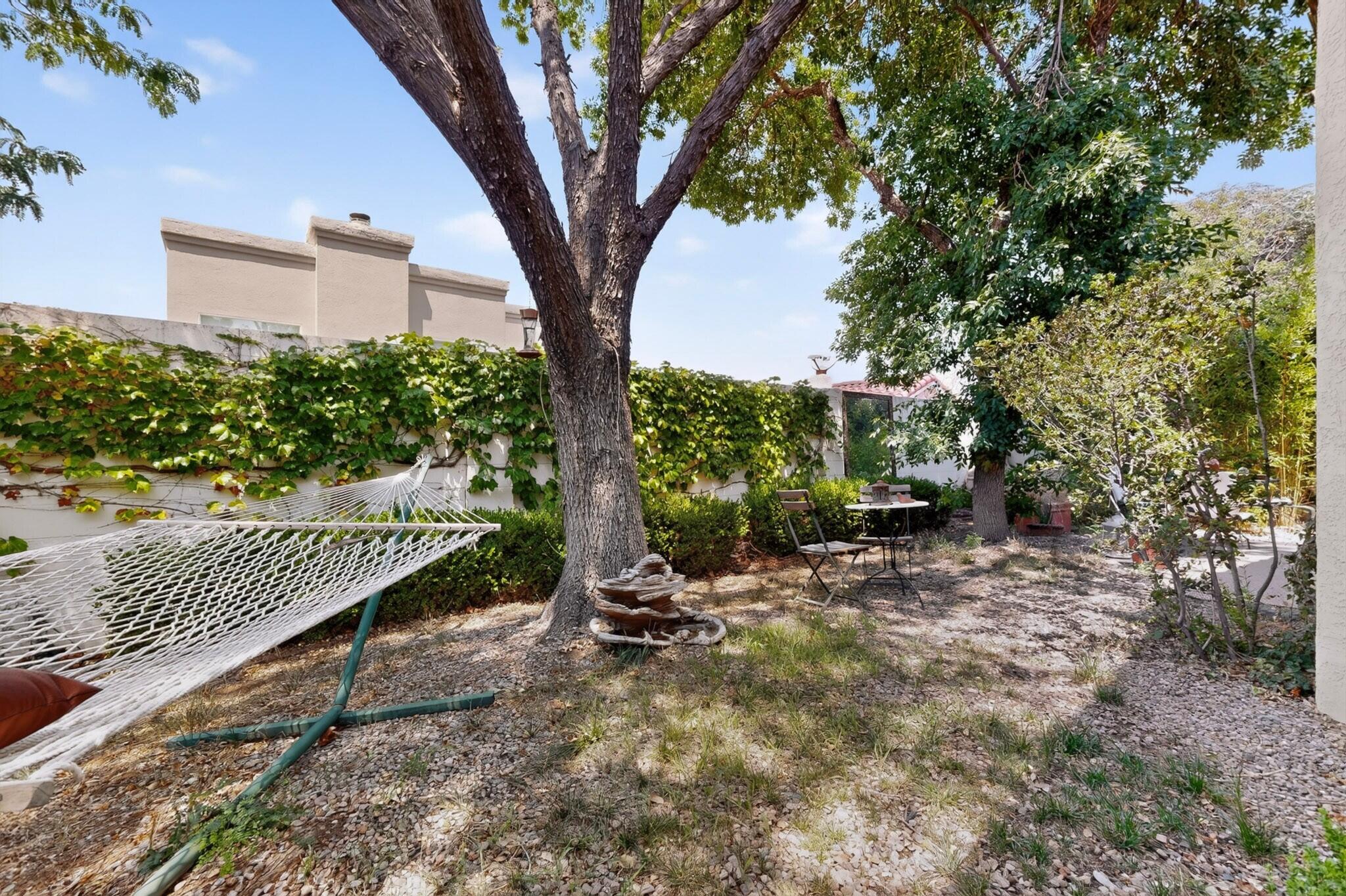 Photo 3 — 6115 Rosetree Place NE