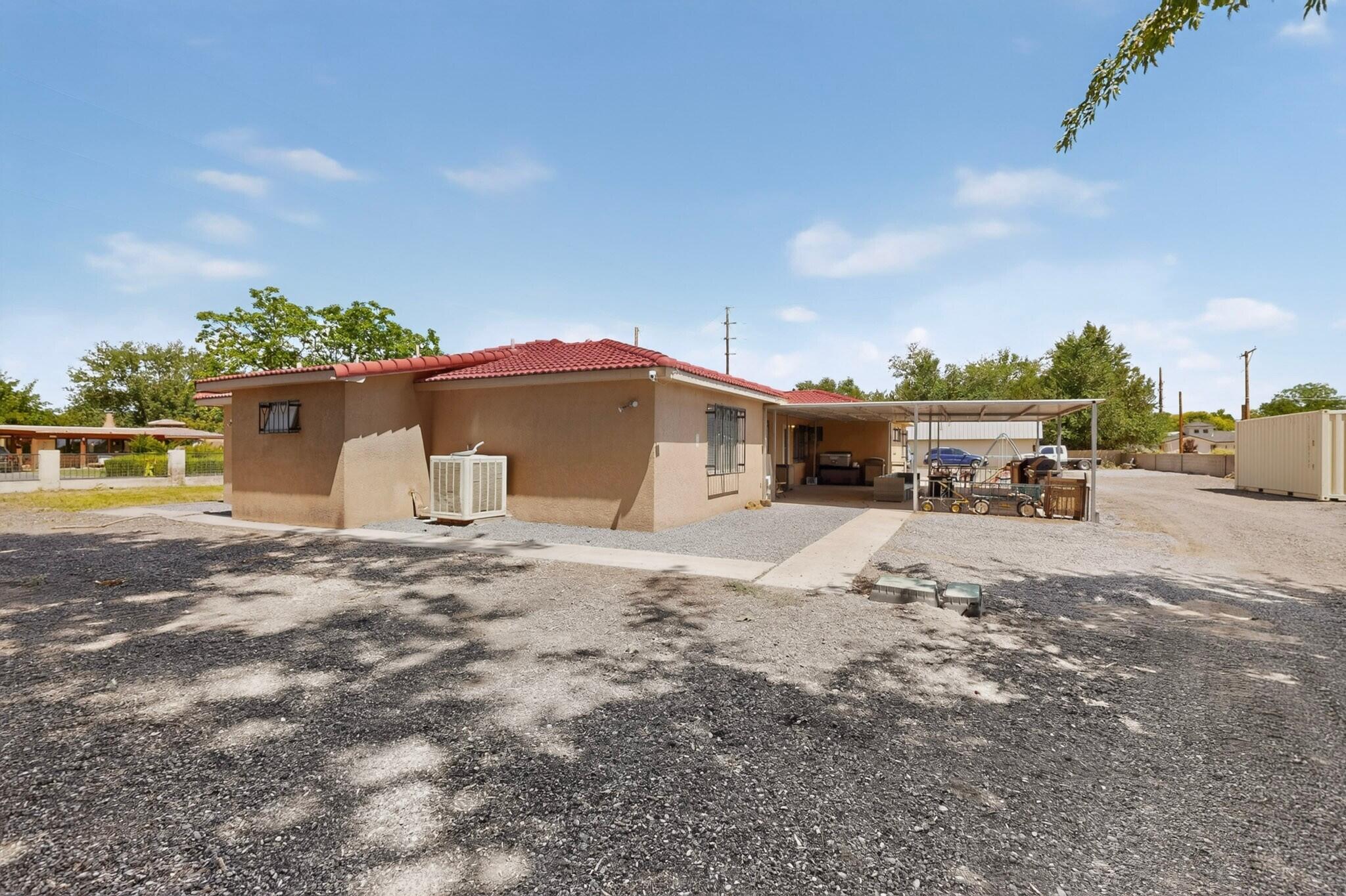 Photo 13 — 201 Sichler Road SW