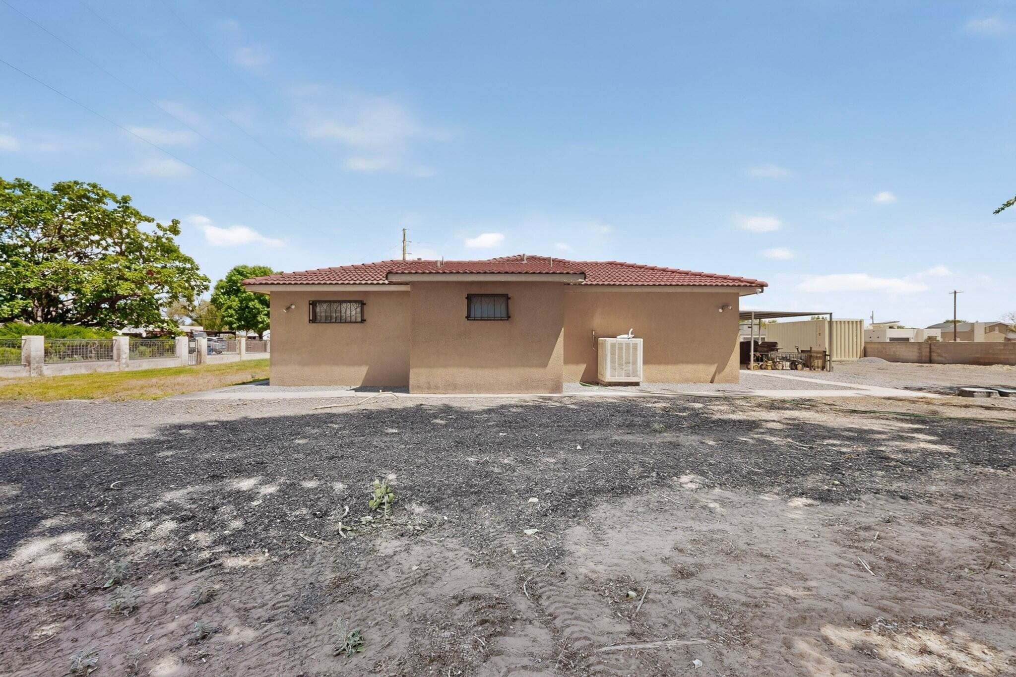 Photo 12 — 201 Sichler Road SW
