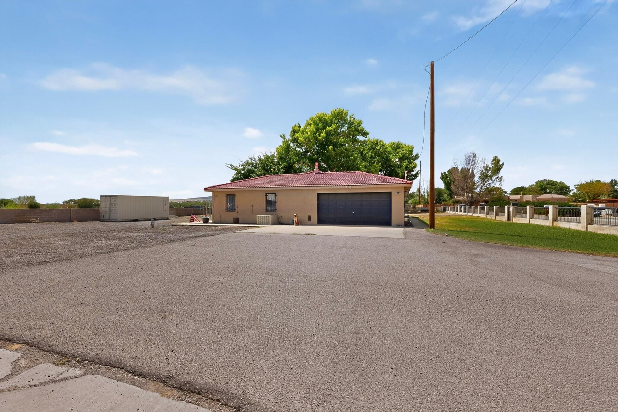 Photo 9 — 201 Sichler Road SW