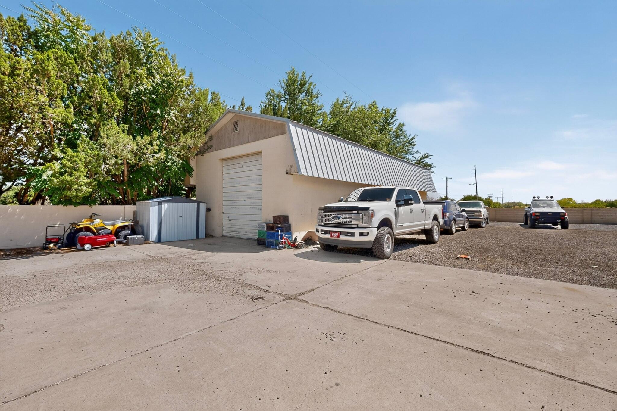Photo 2 — 201 Sichler Road SW