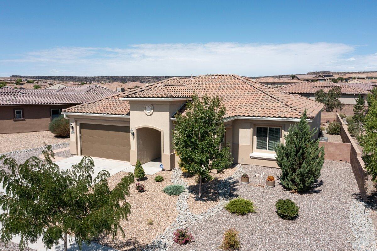 Photo 15 — 9015 E Wind Caves Way NW