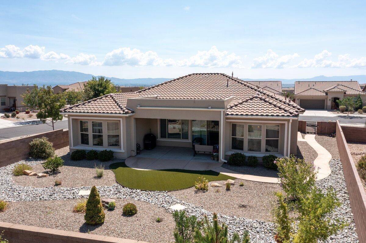 Photo 18 — 9015 E Wind Caves Way NW