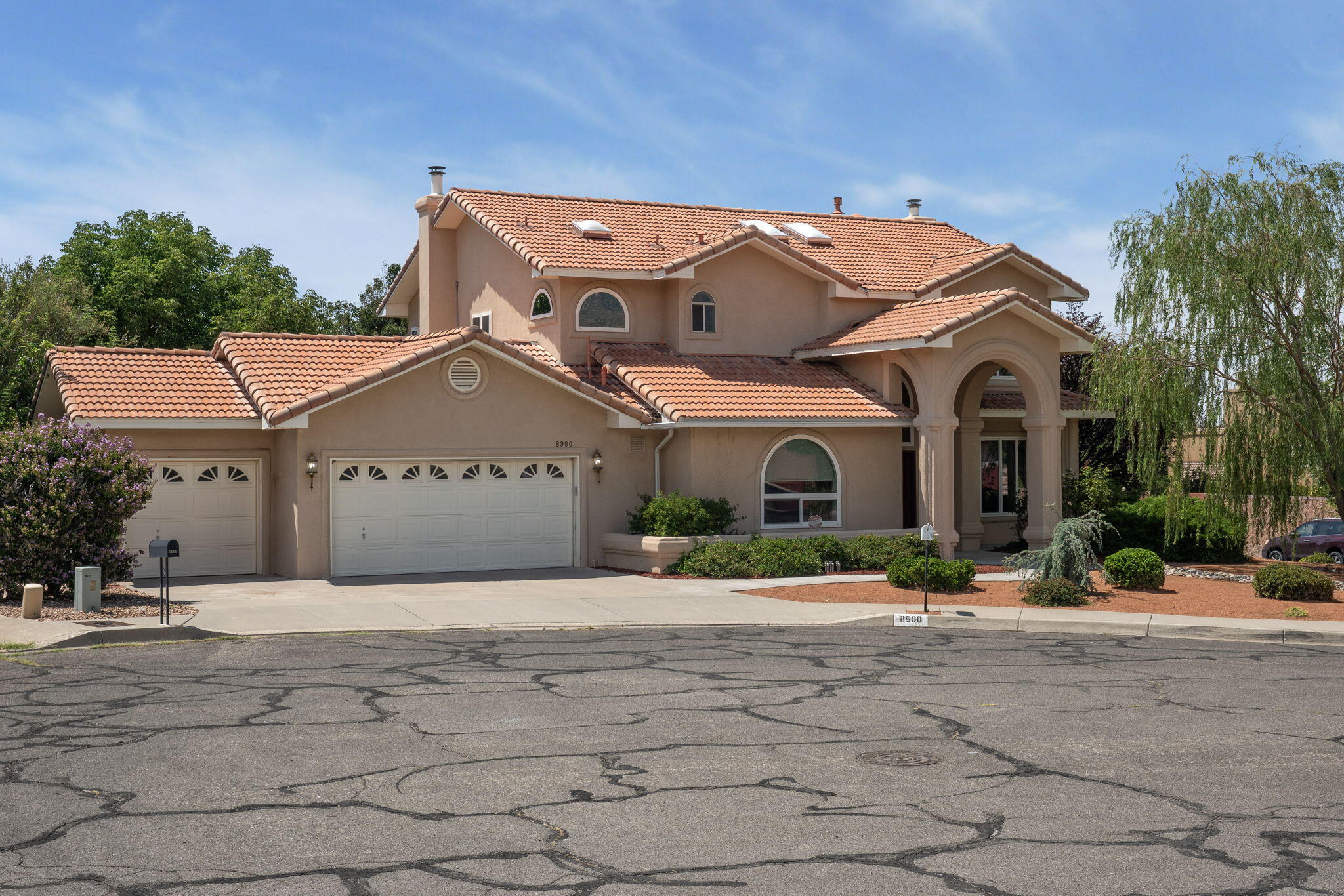 8900 Corona Avenue NE, Albuquerque, NM 87122