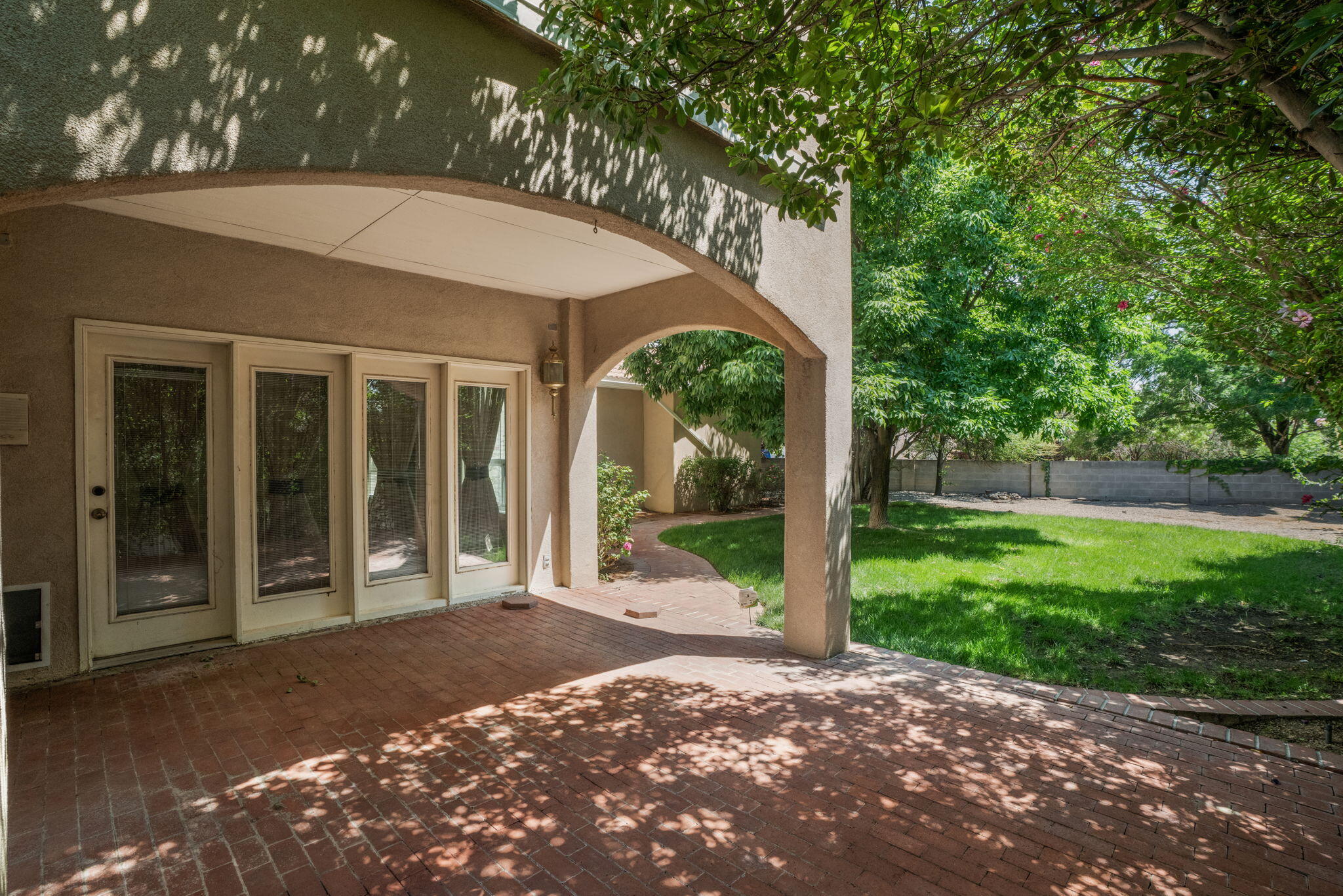 Photo 5 — 8900 Corona Avenue NE