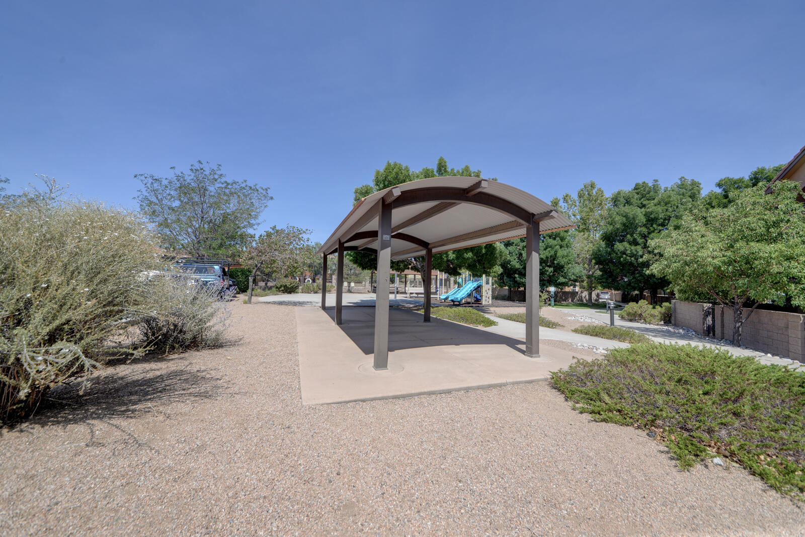 Photo 4 — 601 Menaul Boulevard NE UNIT 2201
