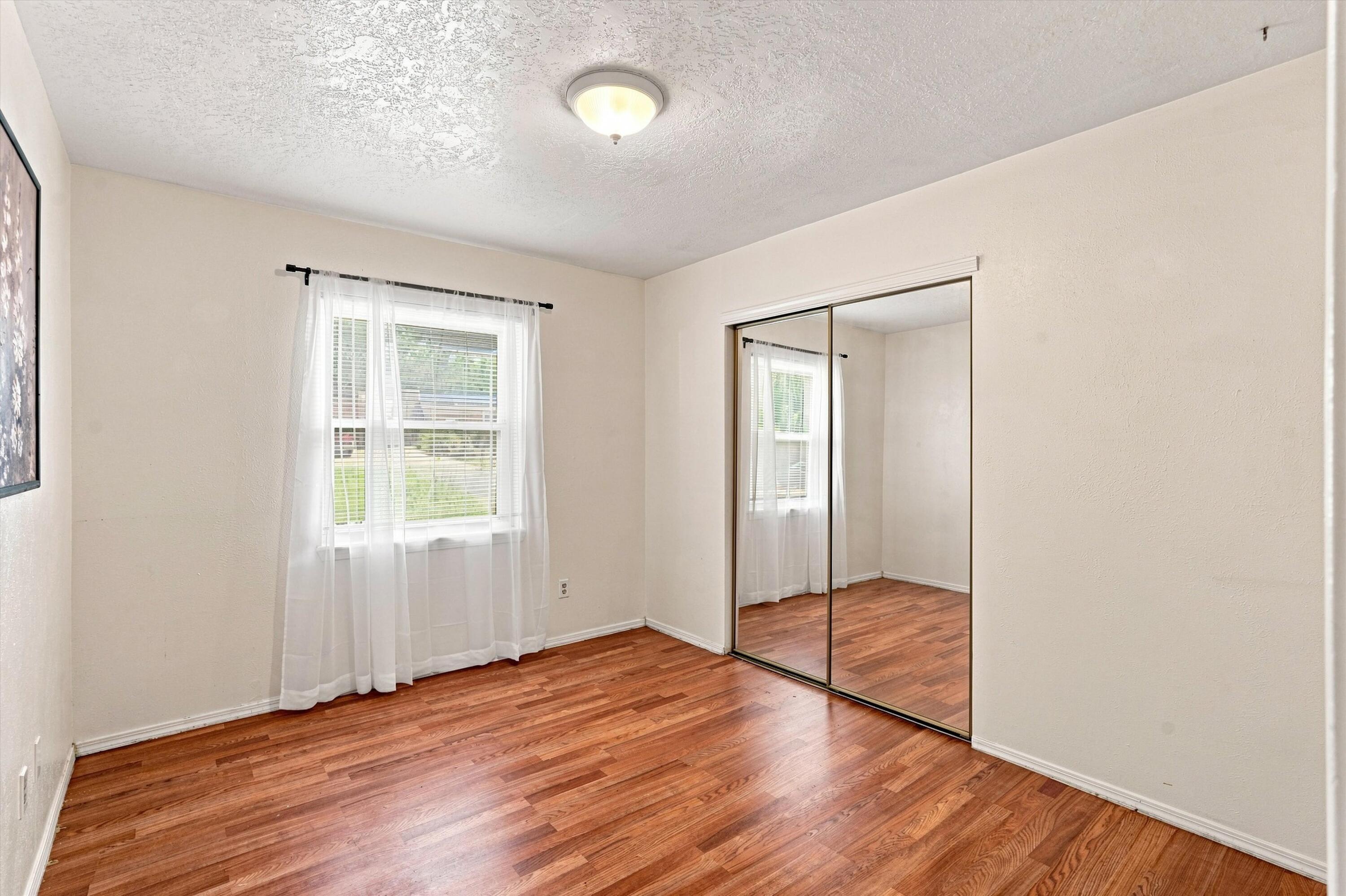 Photo 17 — 1913 Adonis Court NE