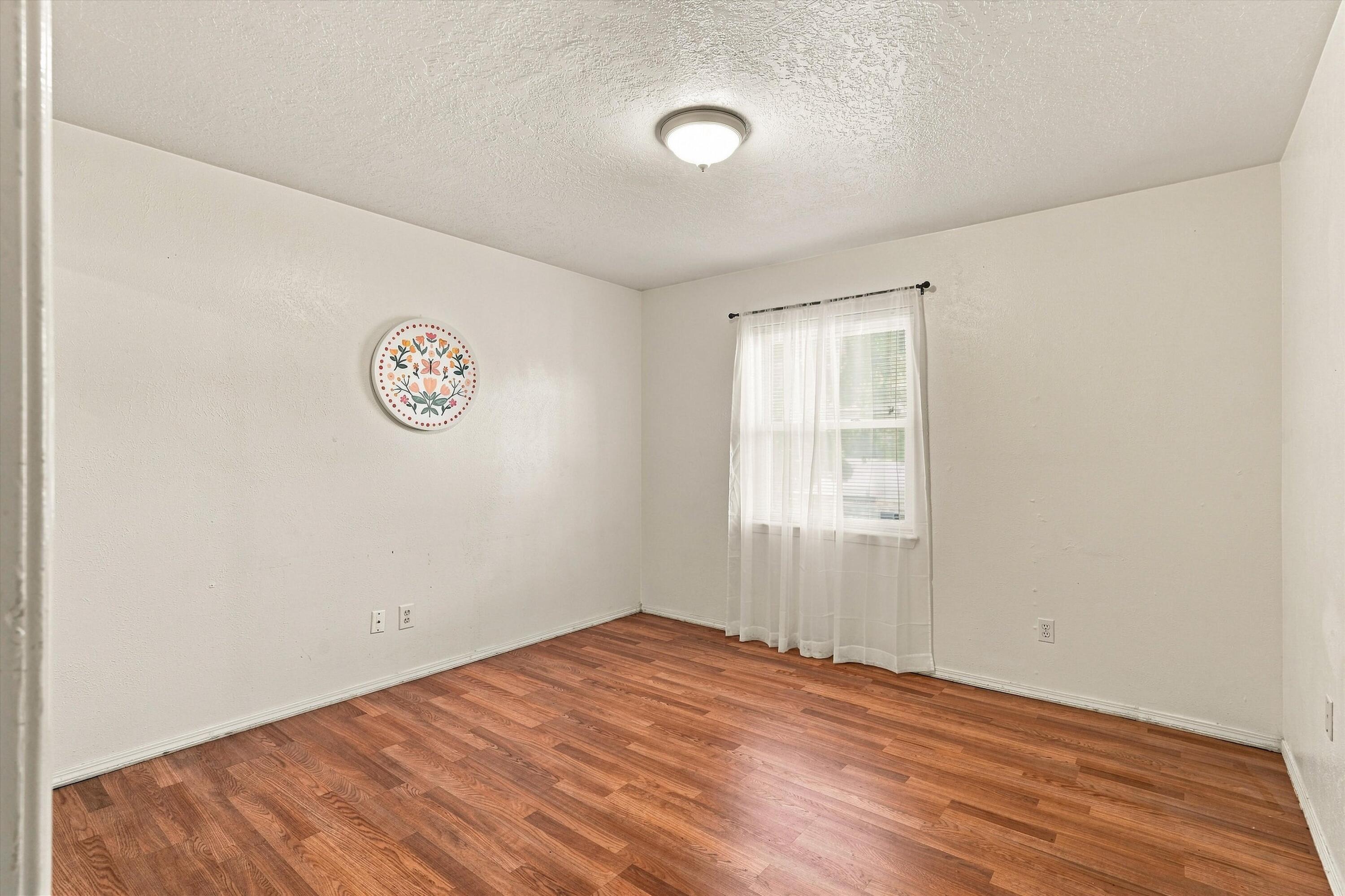 Photo 15 — 1913 Adonis Court NE