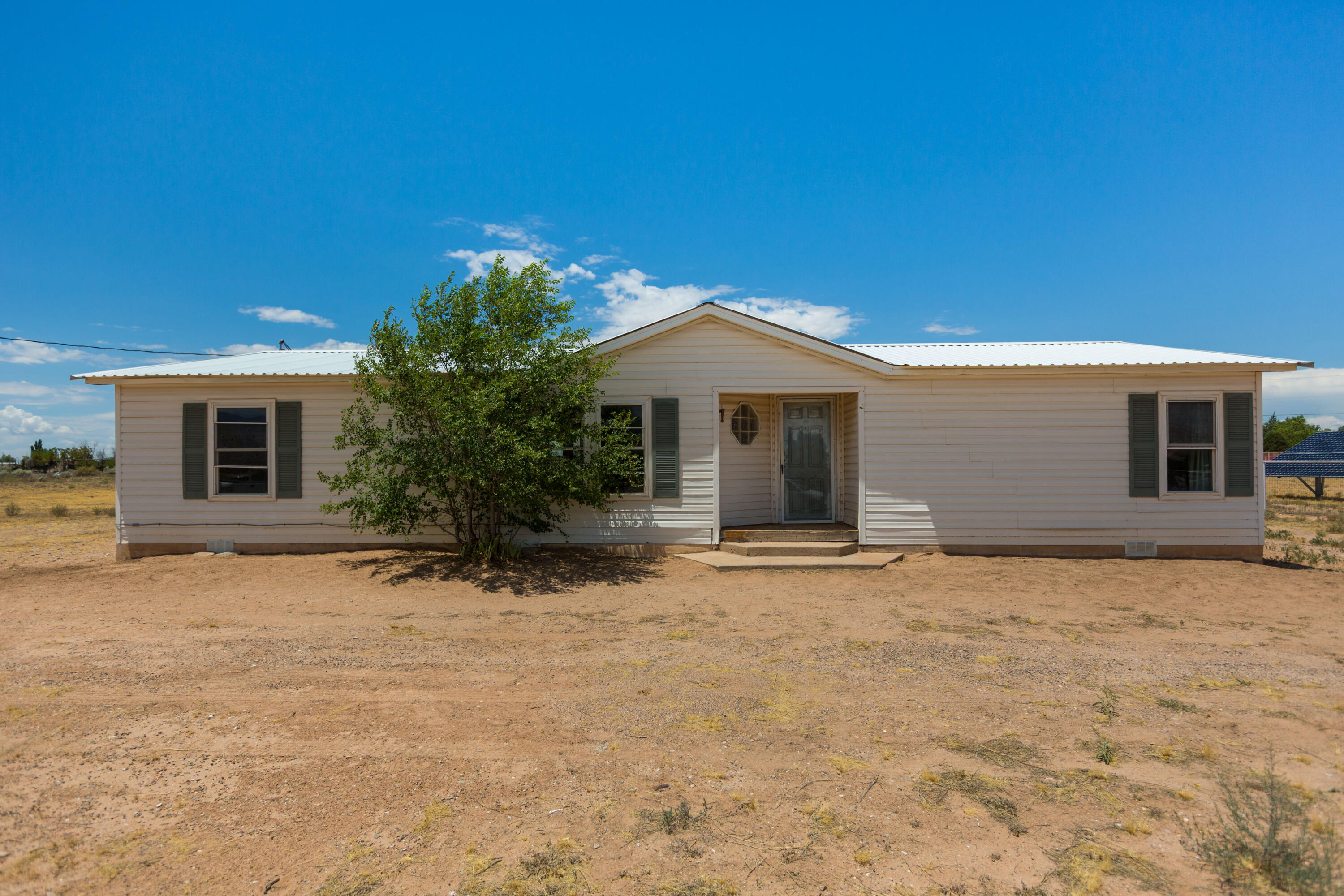 8 Diamondback Lane, Los Lunas, NM 87031