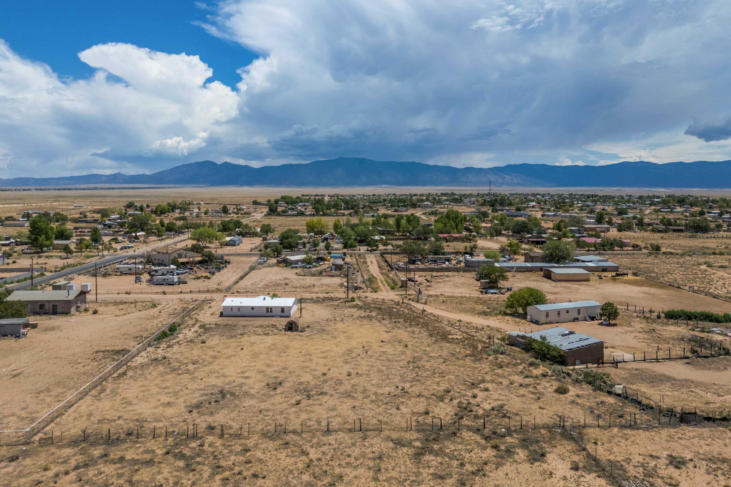Photo 3 — 8 Diamondback Lane