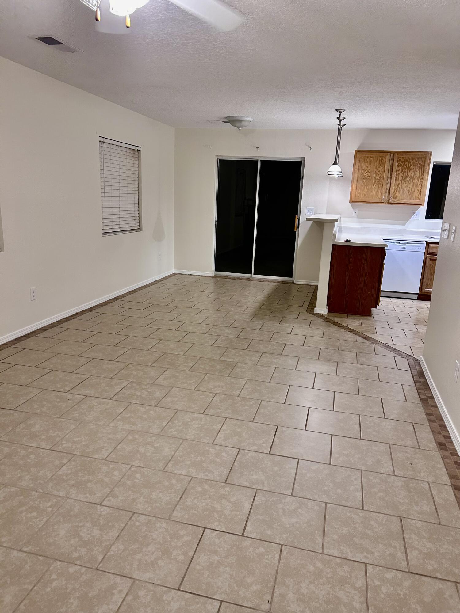 Photo 8 — 6137 Vaughn Drive NE