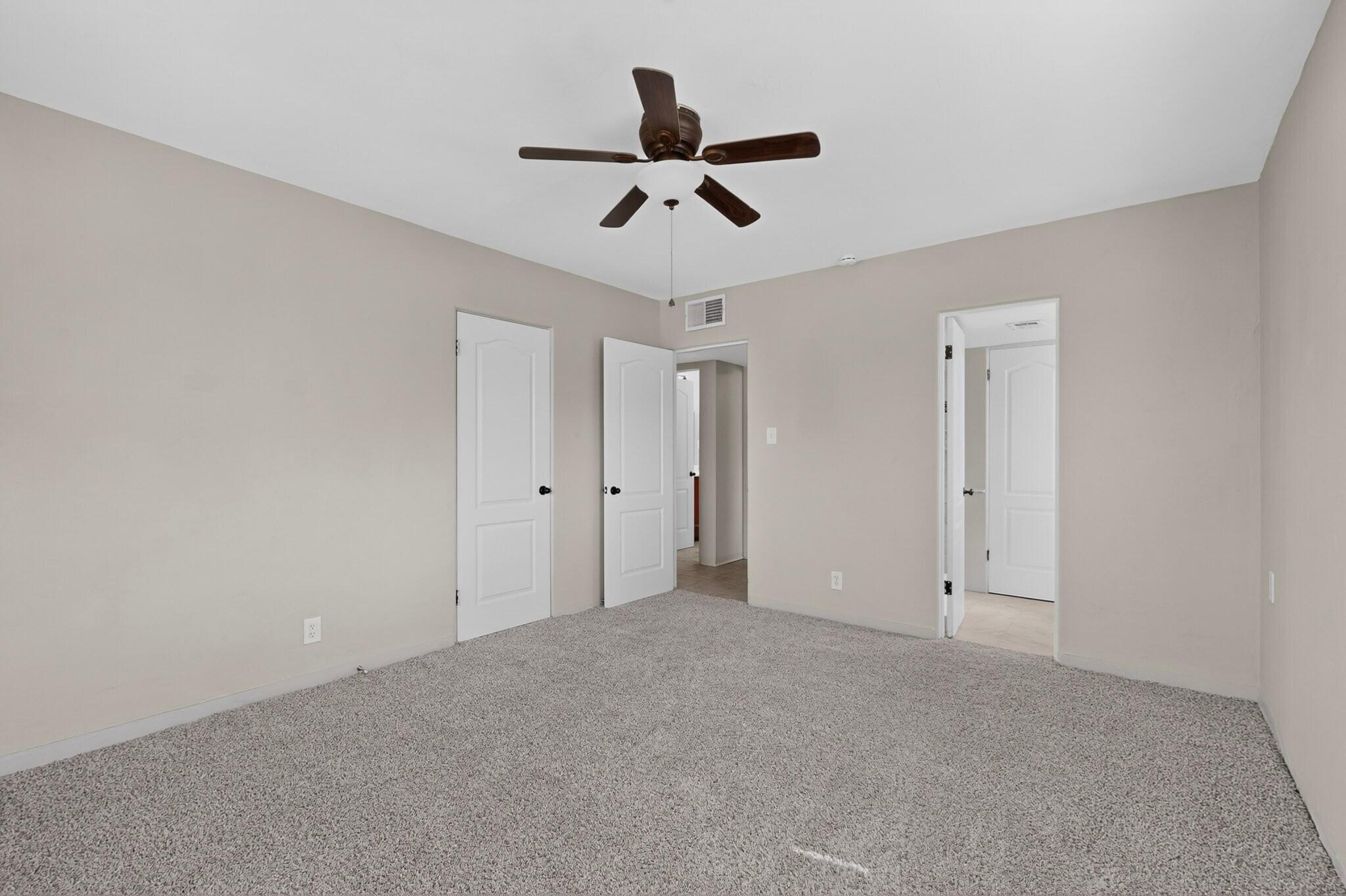 Photo 18 — 5808 Princess Jeanne Avenue NE