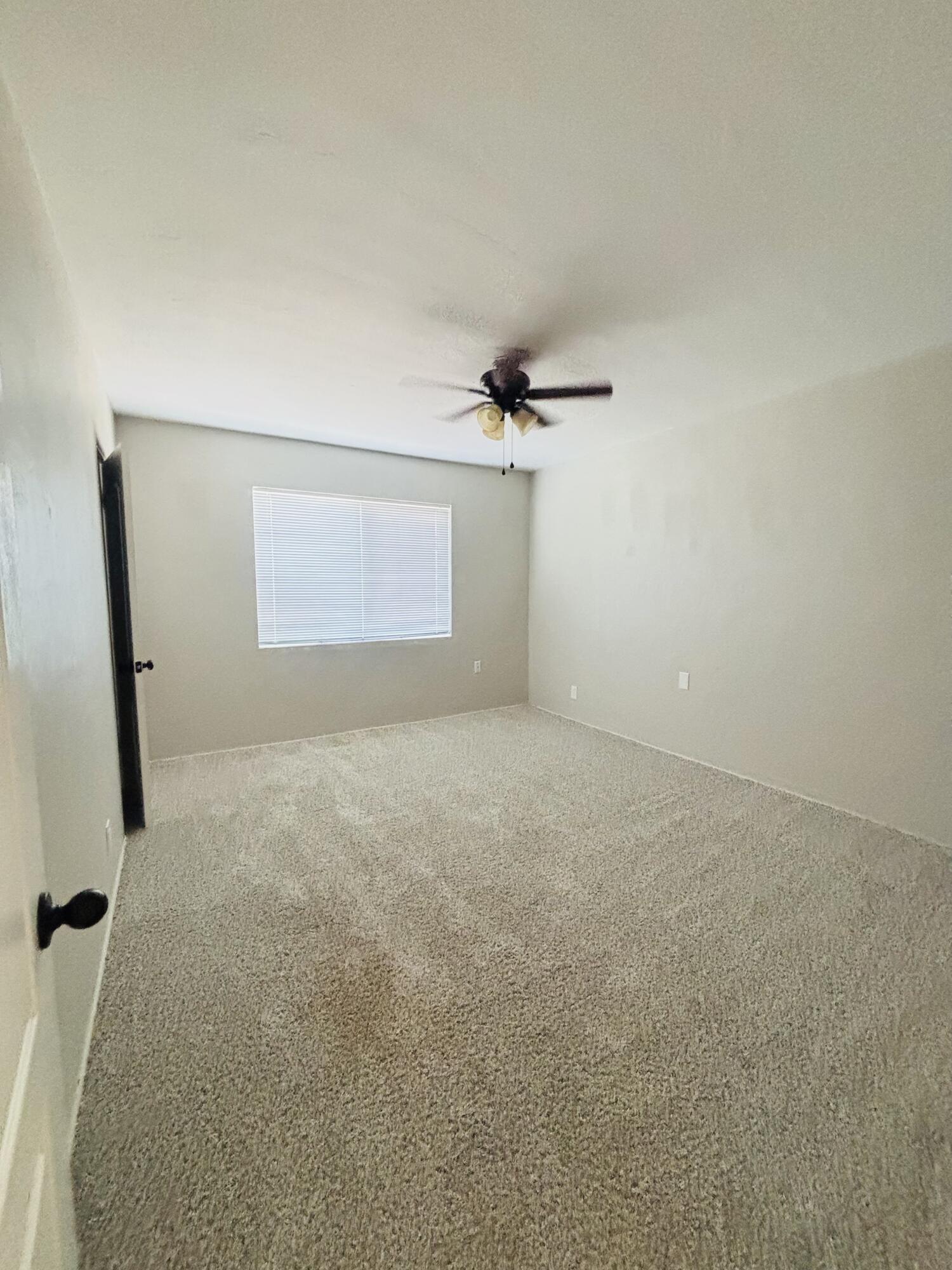 Photo 4 — 5808 Princess Jeanne Avenue NE