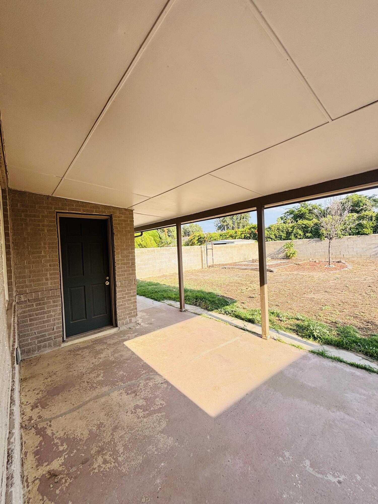Photo 6 — 5808 Princess Jeanne Avenue NE