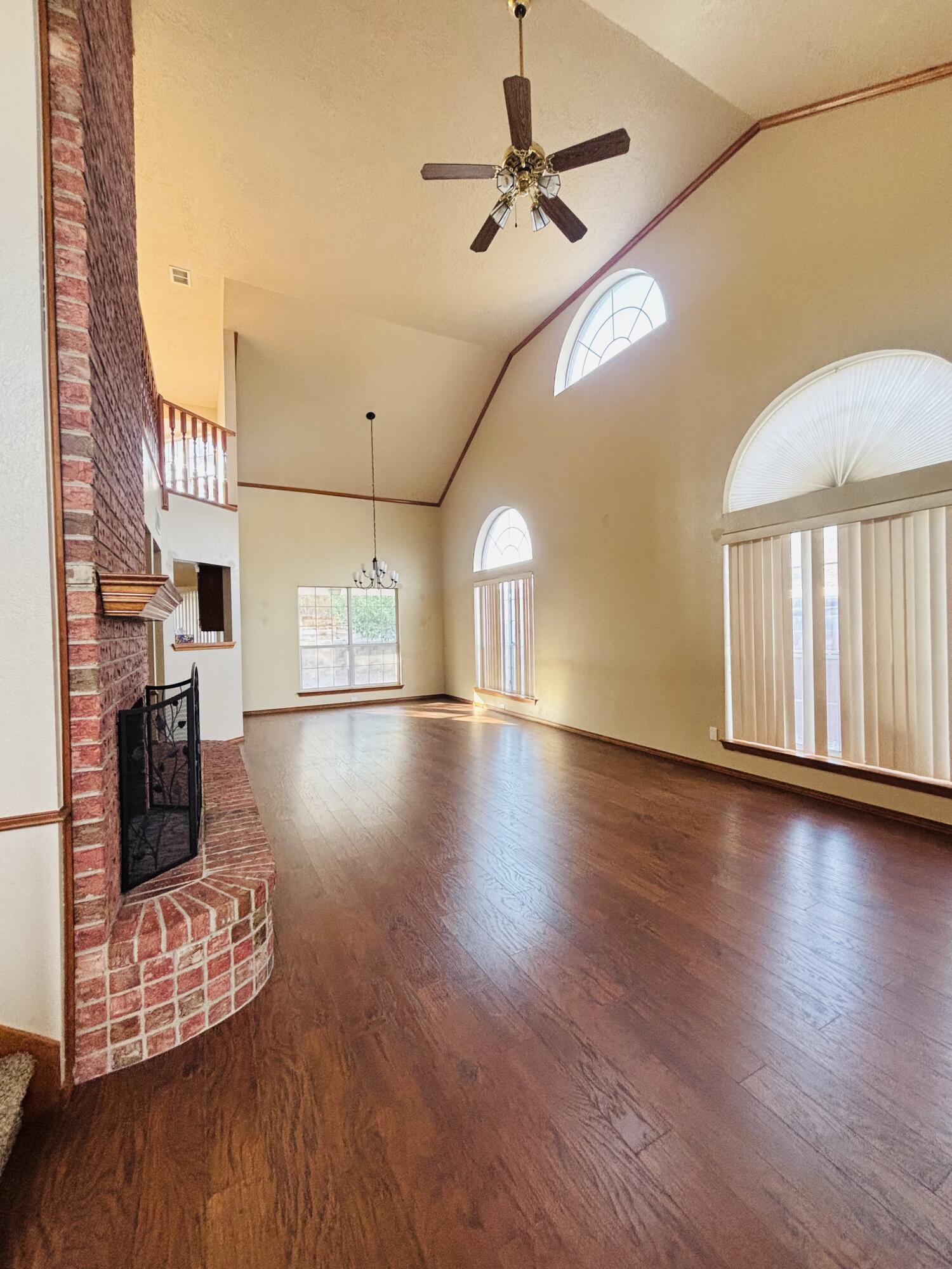 Photo 6 — 8305 Fairmont Drive NW