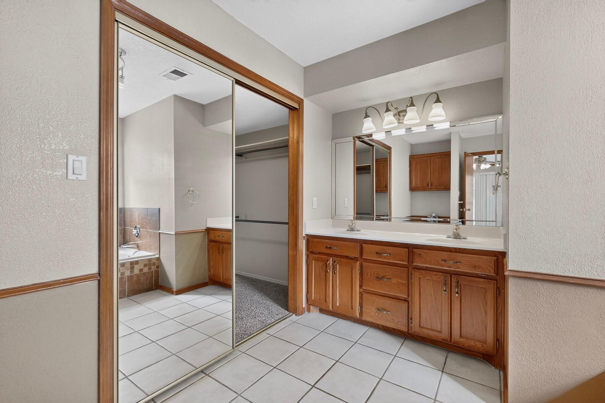 Photo 20 — 8305 Fairmont Drive NW