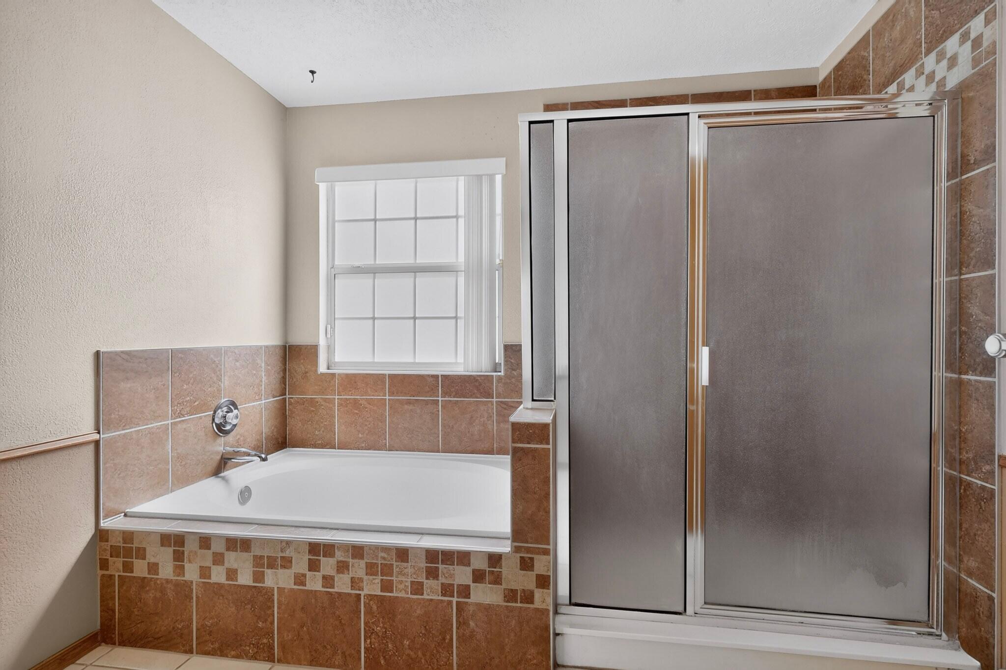 Photo 19 — 8305 Fairmont Drive NW