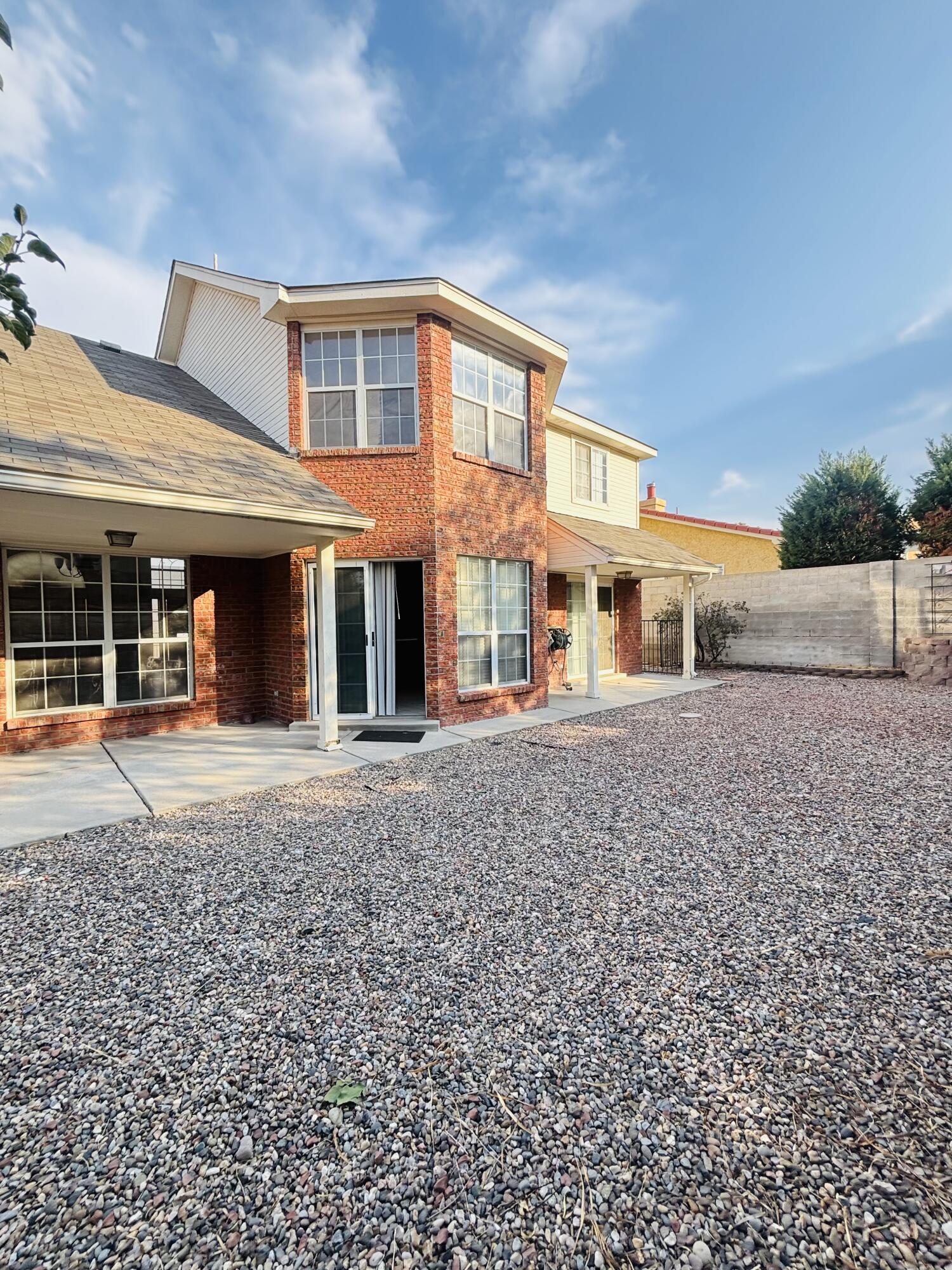 Photo 4 — 8305 Fairmont Drive NW