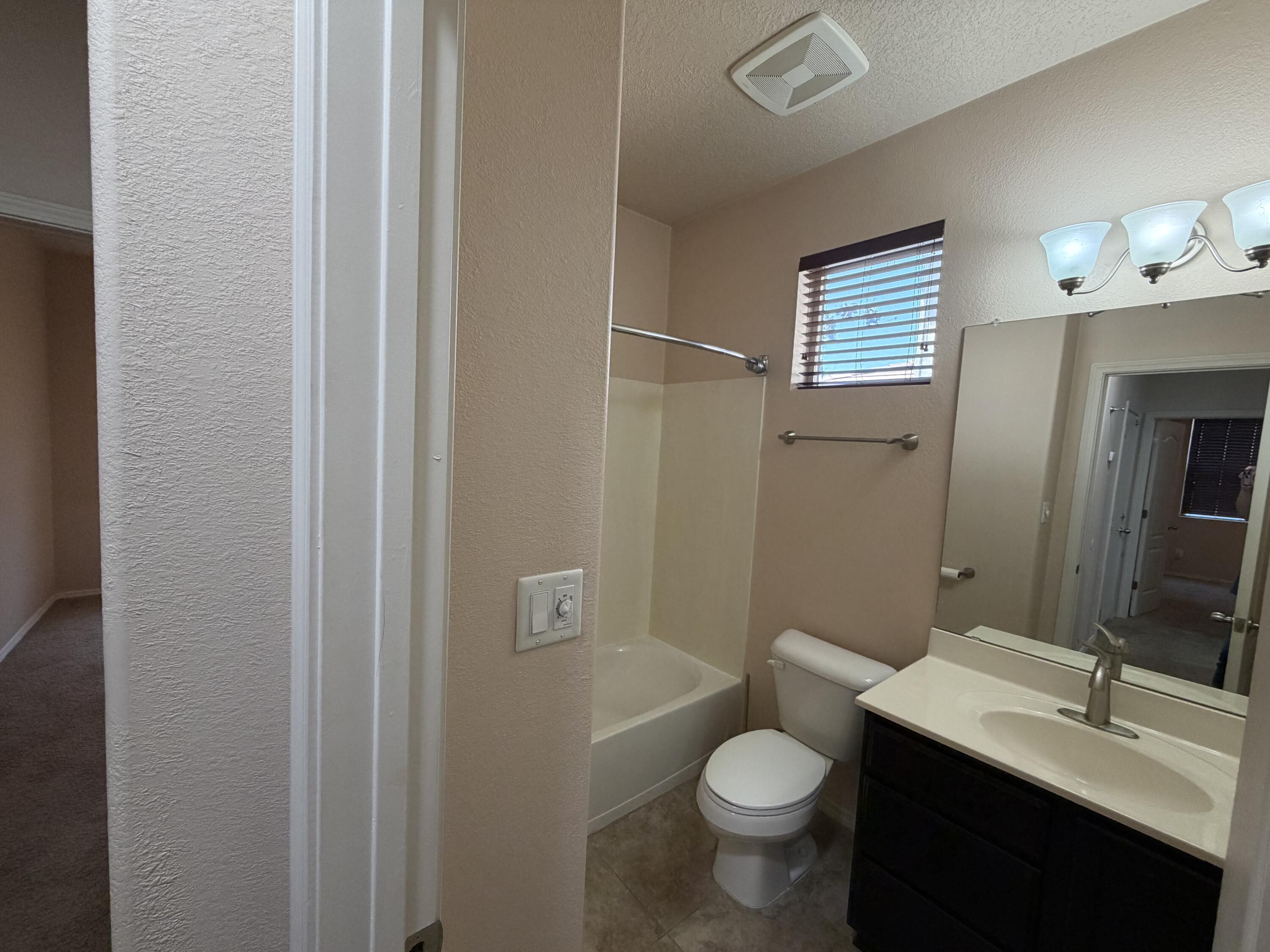 Photo 5 — 11823 Blue Ribbon Road SE