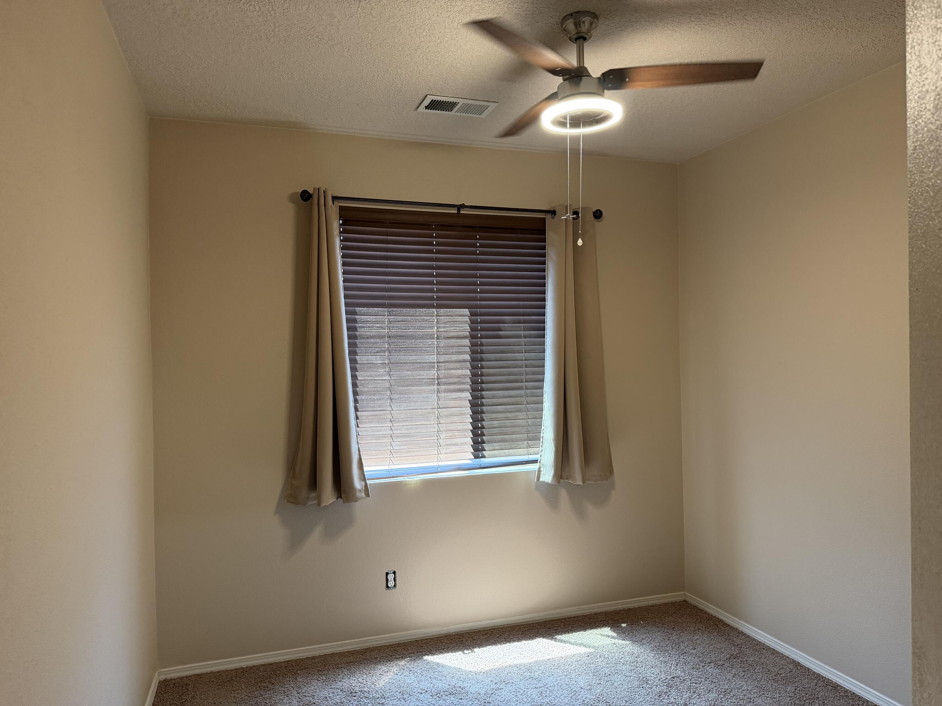 Photo 11 — 11823 Blue Ribbon Road SE