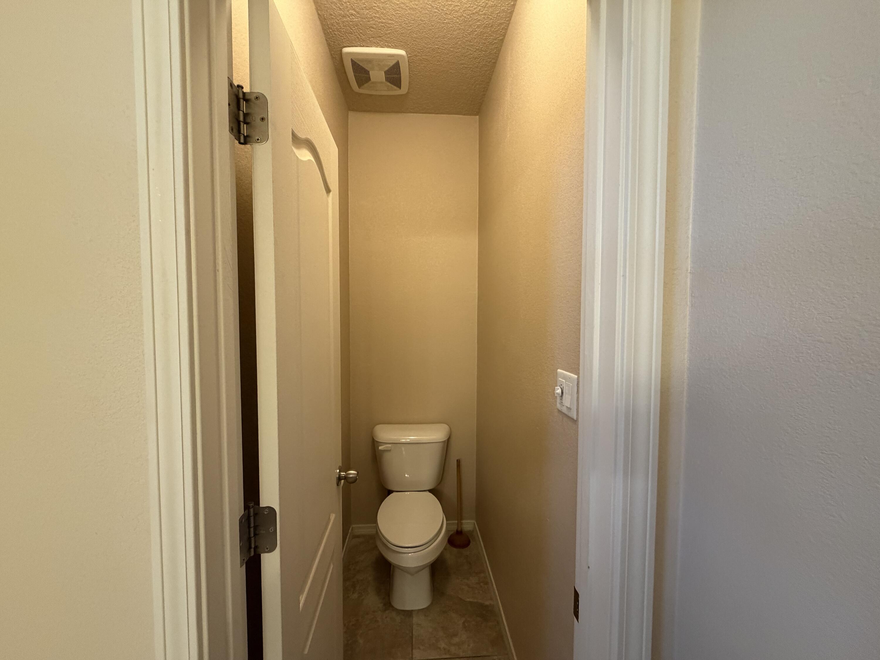 Photo 16 — 11823 Blue Ribbon Road SE