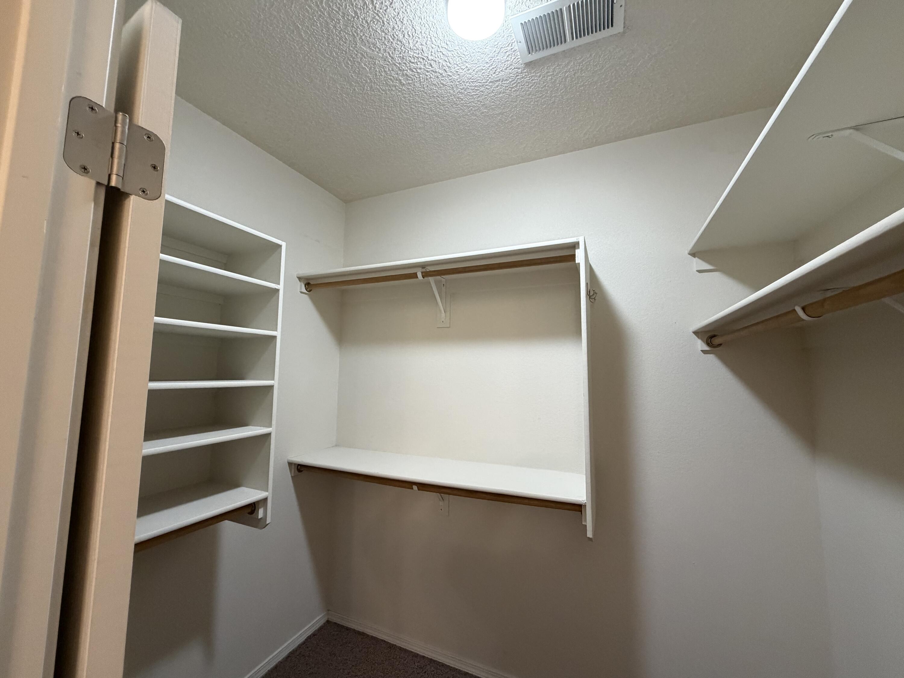 Photo 17 — 11823 Blue Ribbon Road SE