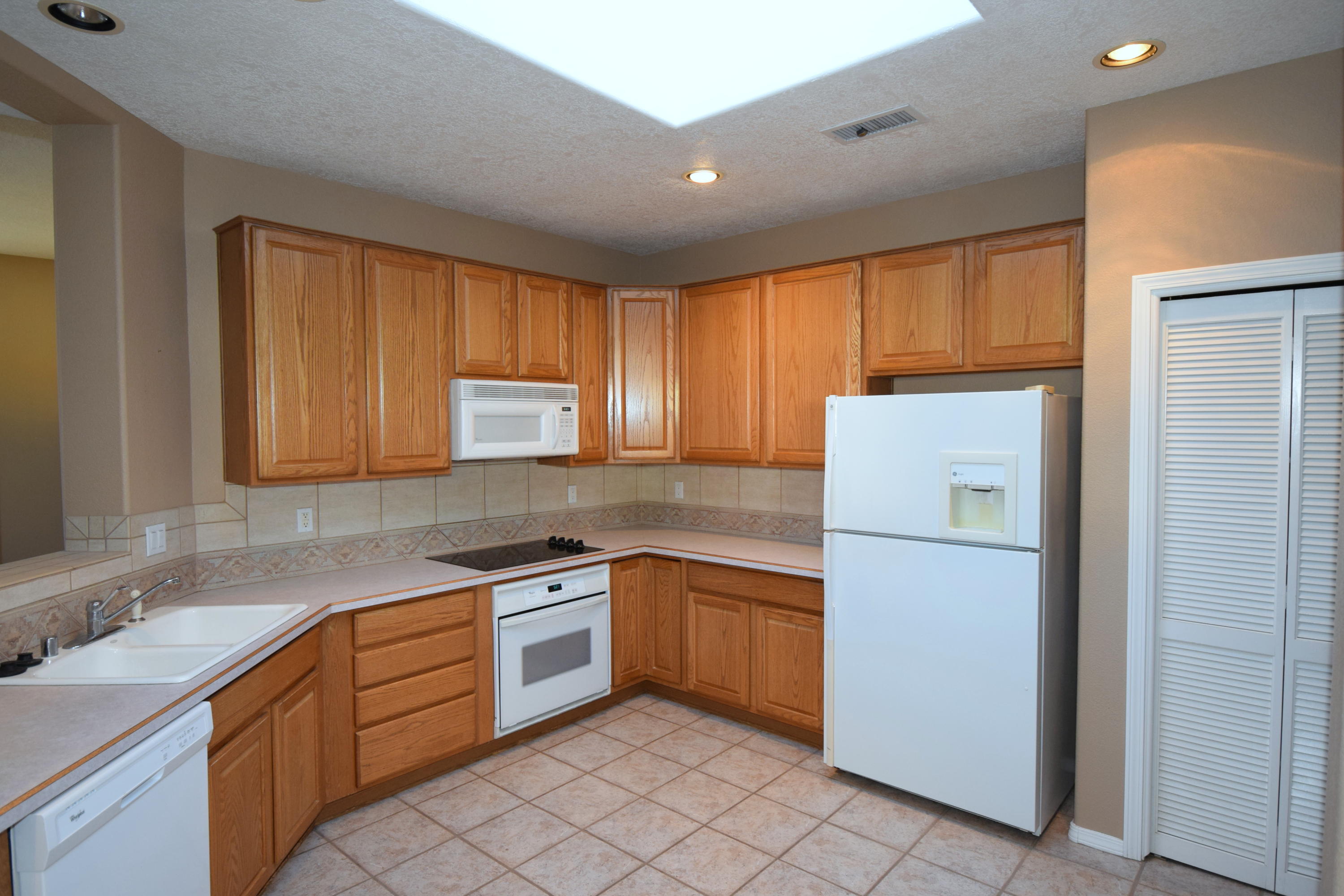 Photo 17 — 5809 Vulcan Vista Drive NE