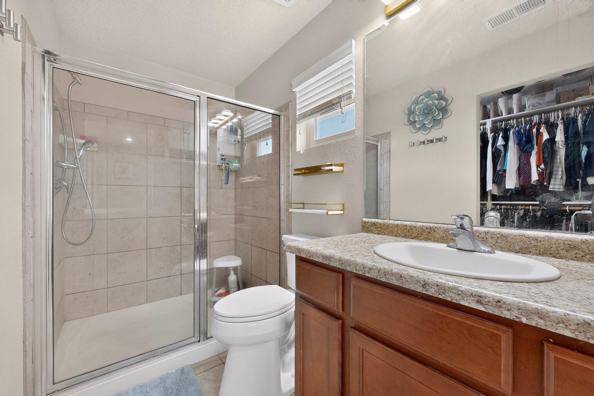 Photo 20 — 839 Serrano Pointe NW