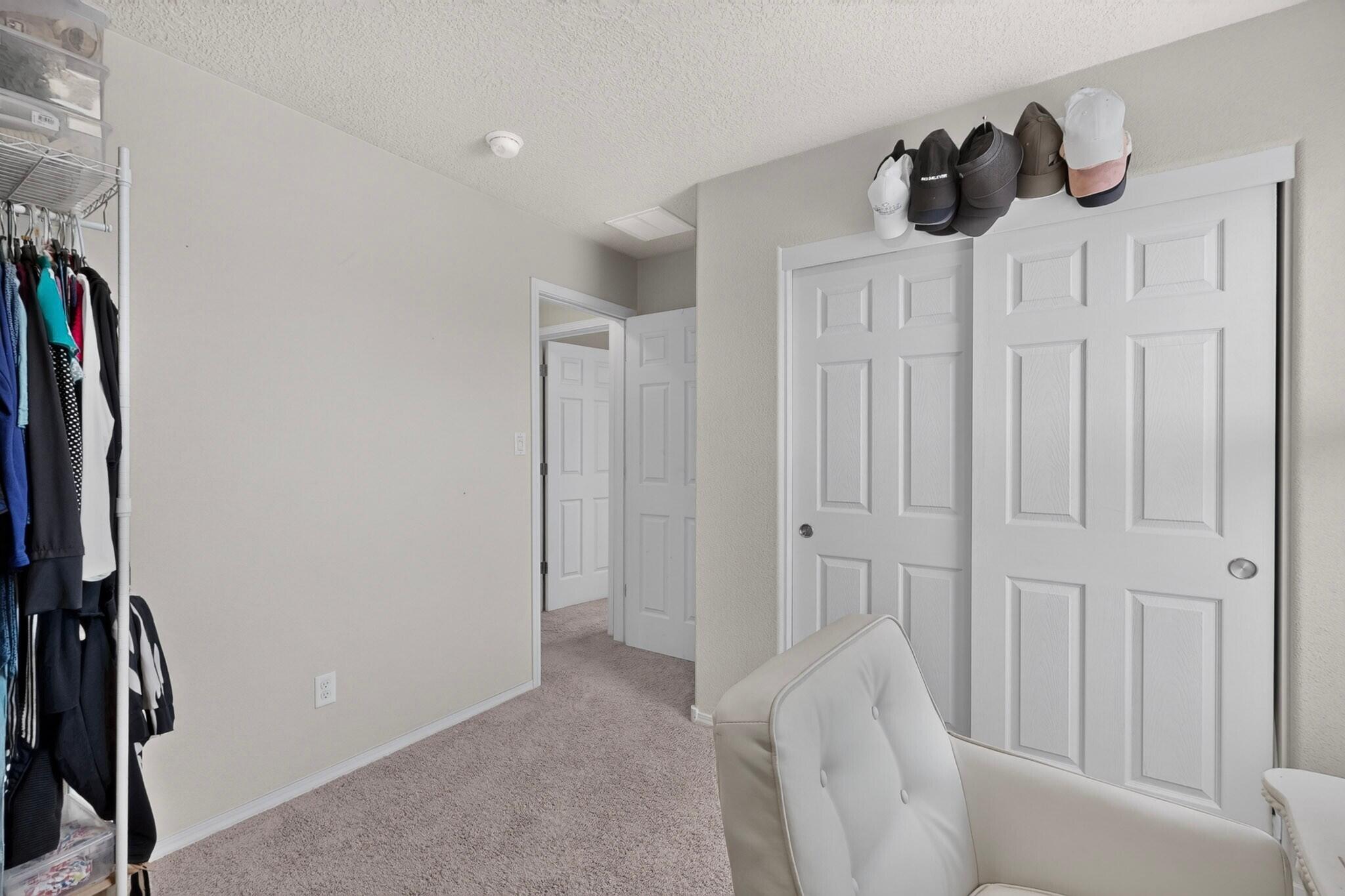 Photo 11 — 839 Serrano Pointe NW
