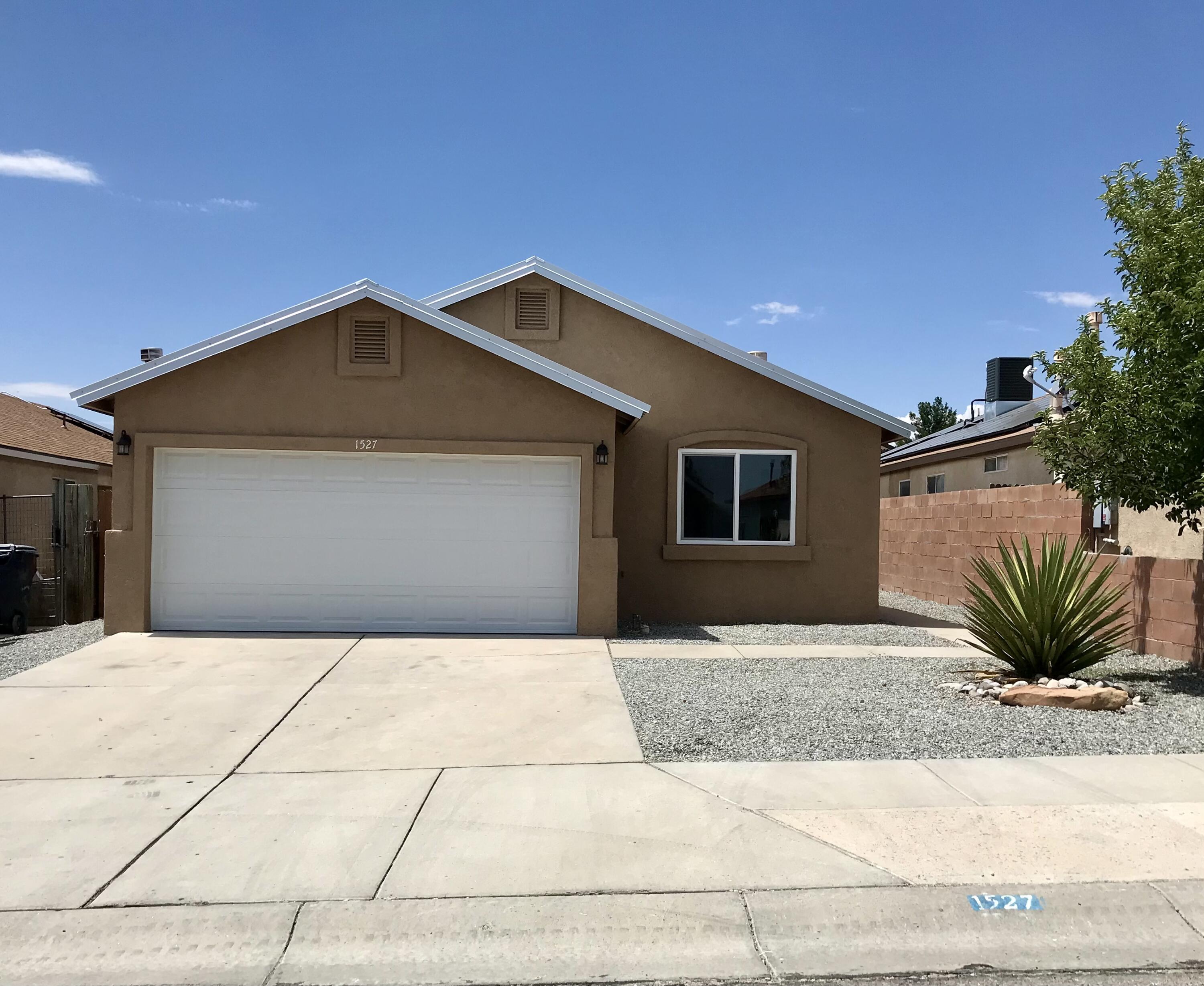 1527 Silent Meadows Place SW, Albuquerque, NM 87121