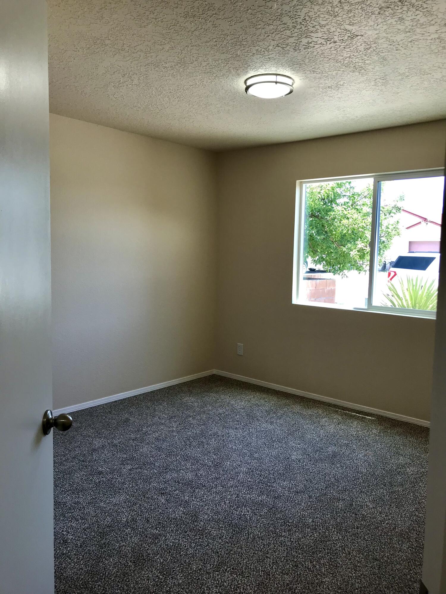 Photo 11 — 1527 Silent Meadows Place SW