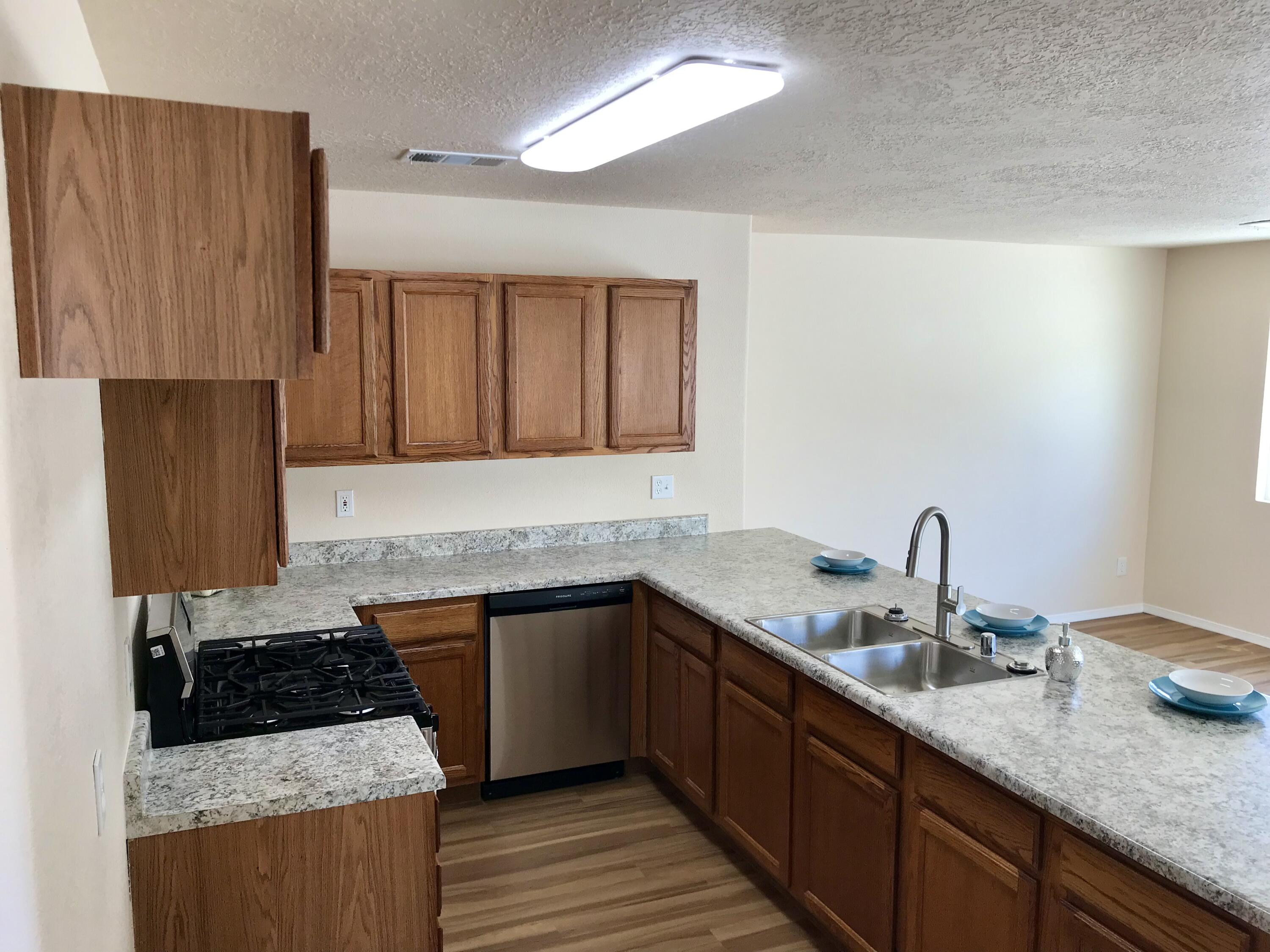 Photo 14 — 1527 Silent Meadows Place SW