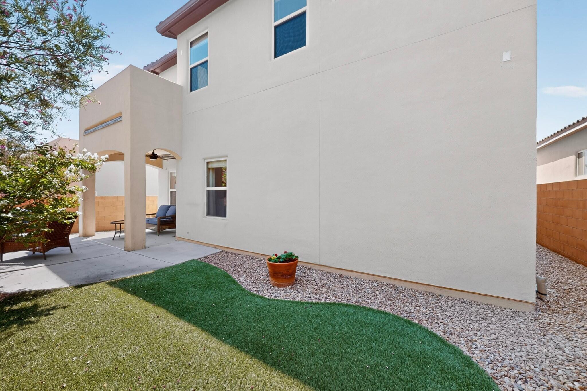 Photo 15 — 7305 Valle Jardin Lane NW