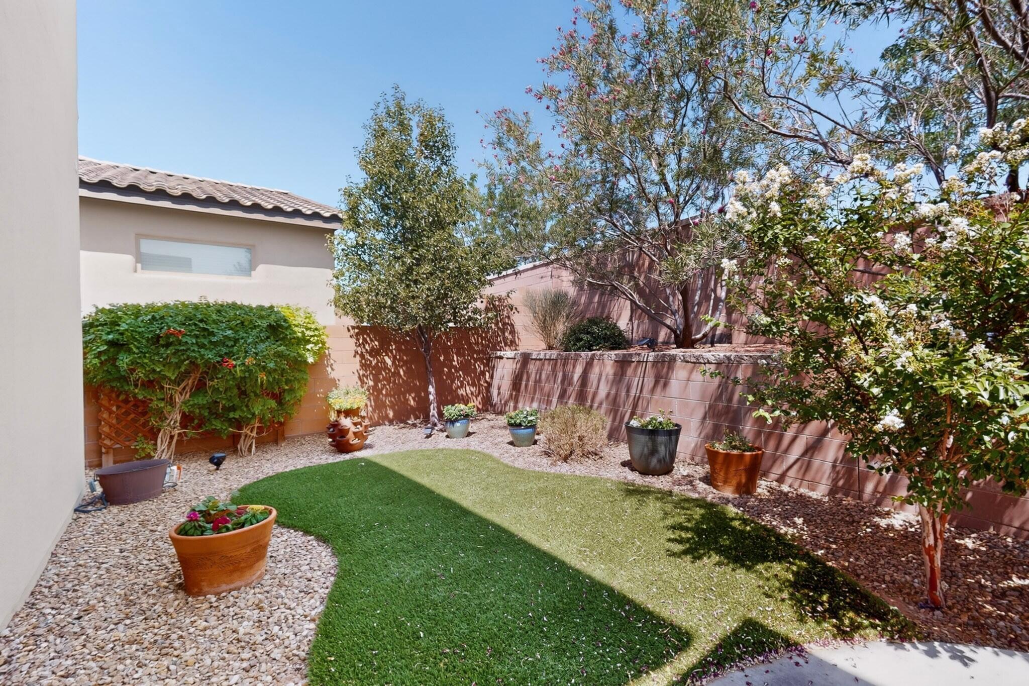 Photo 14 — 7305 Valle Jardin Lane NW