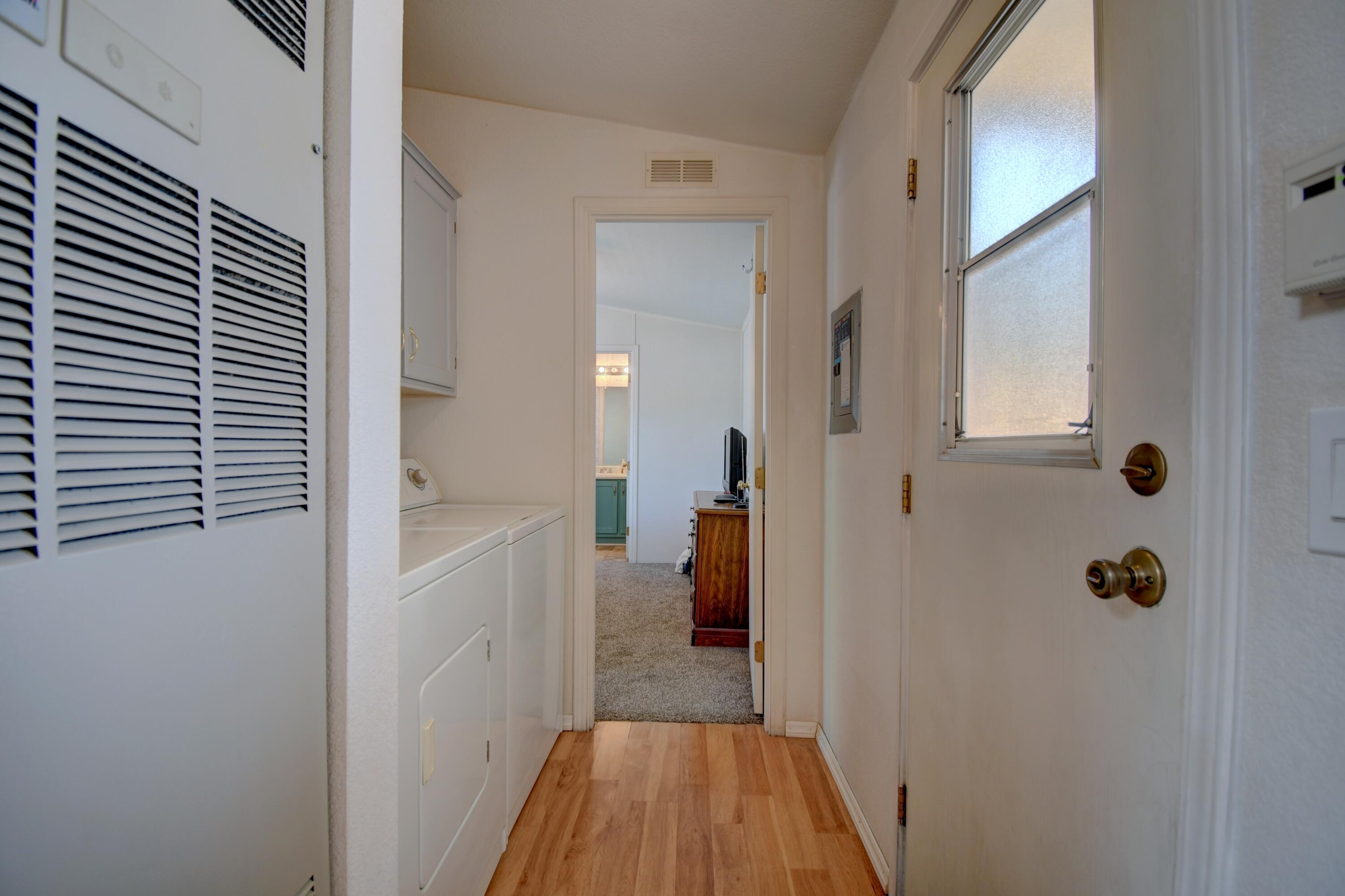 Photo 12 — 620 Elk Drive SE