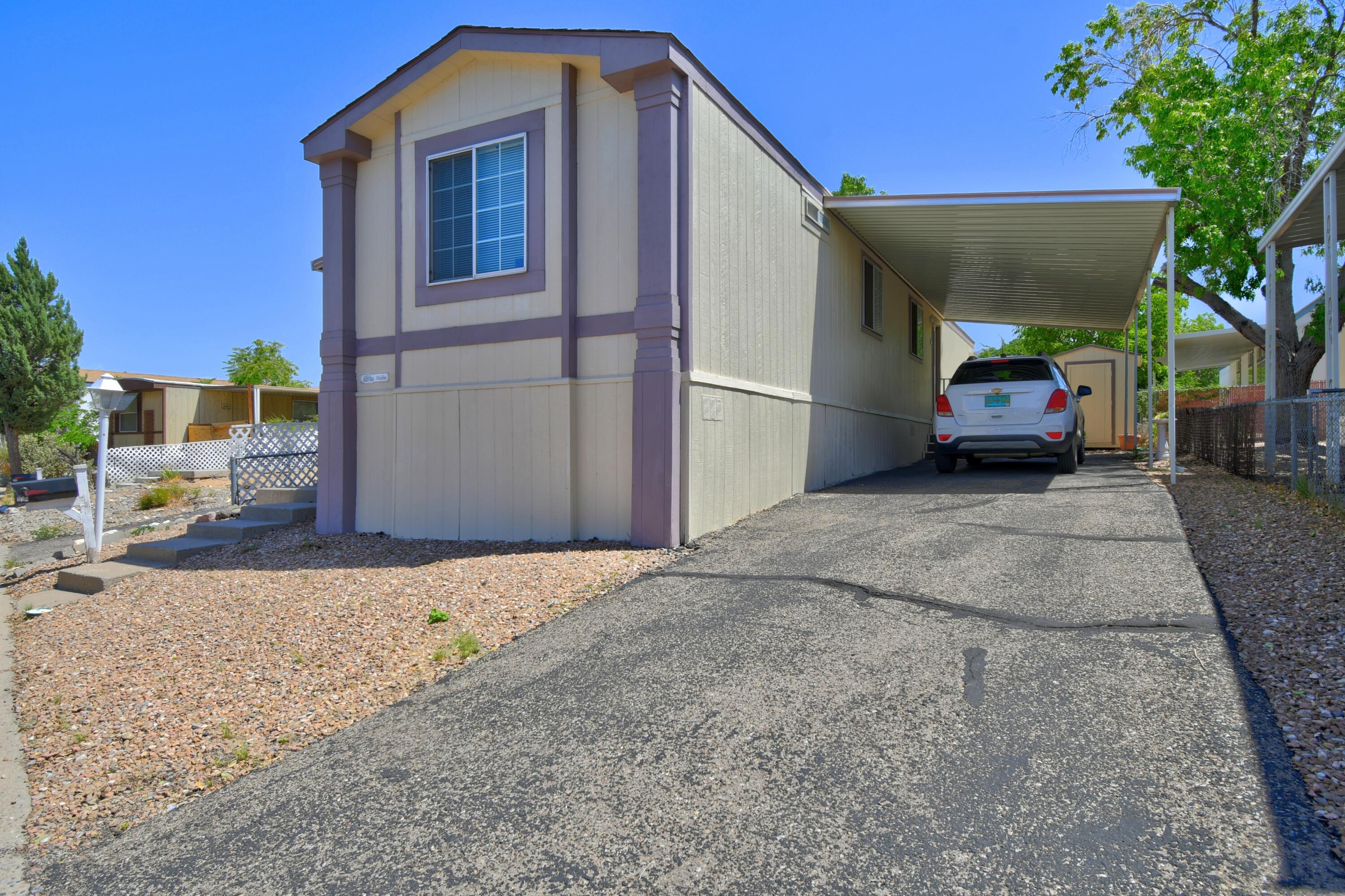 Photo 10 — 620 Elk Drive SE