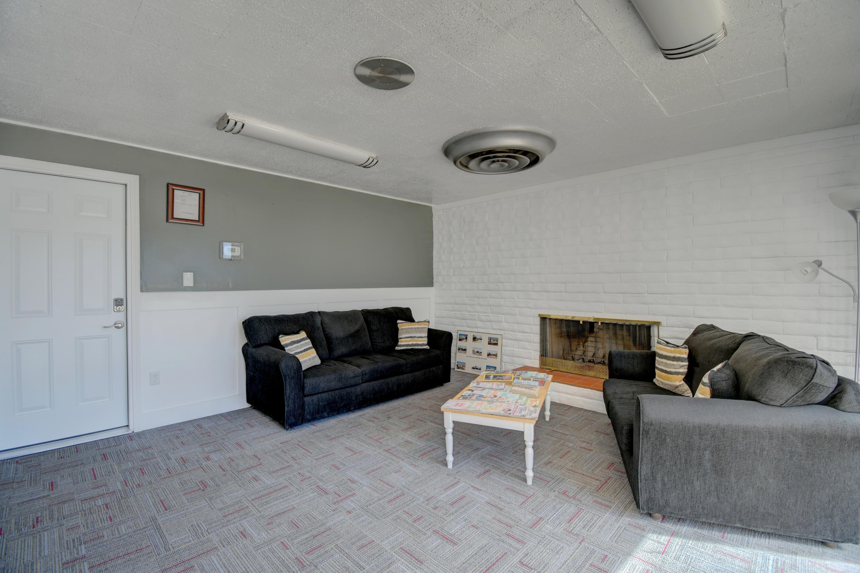 Photo 7 — 620 Elk Drive SE