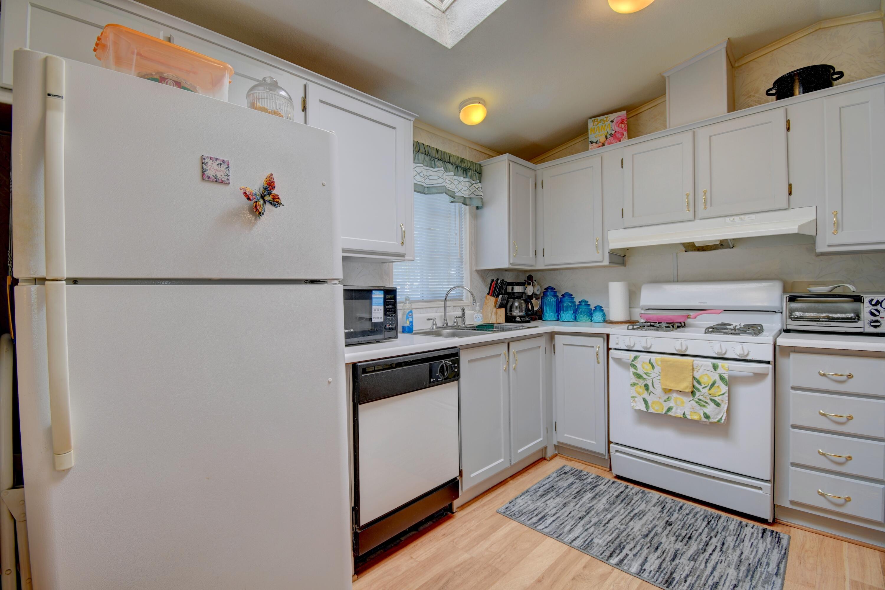 Photo 18 — 620 Elk Drive SE