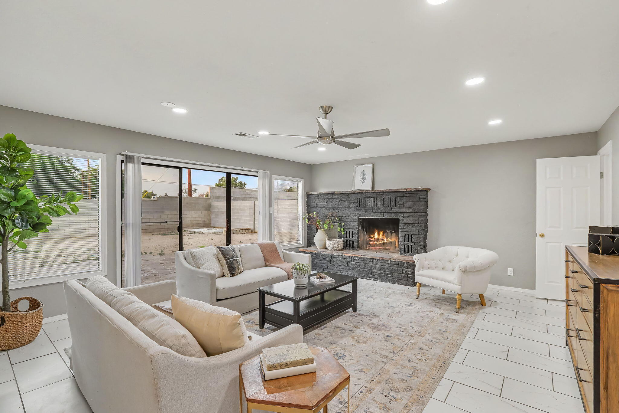 Photo 19 — 7705 Hannett Avenue NE