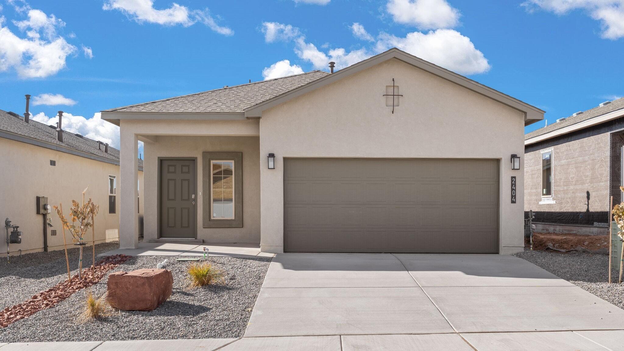 2461 Eglisfield Loop NE