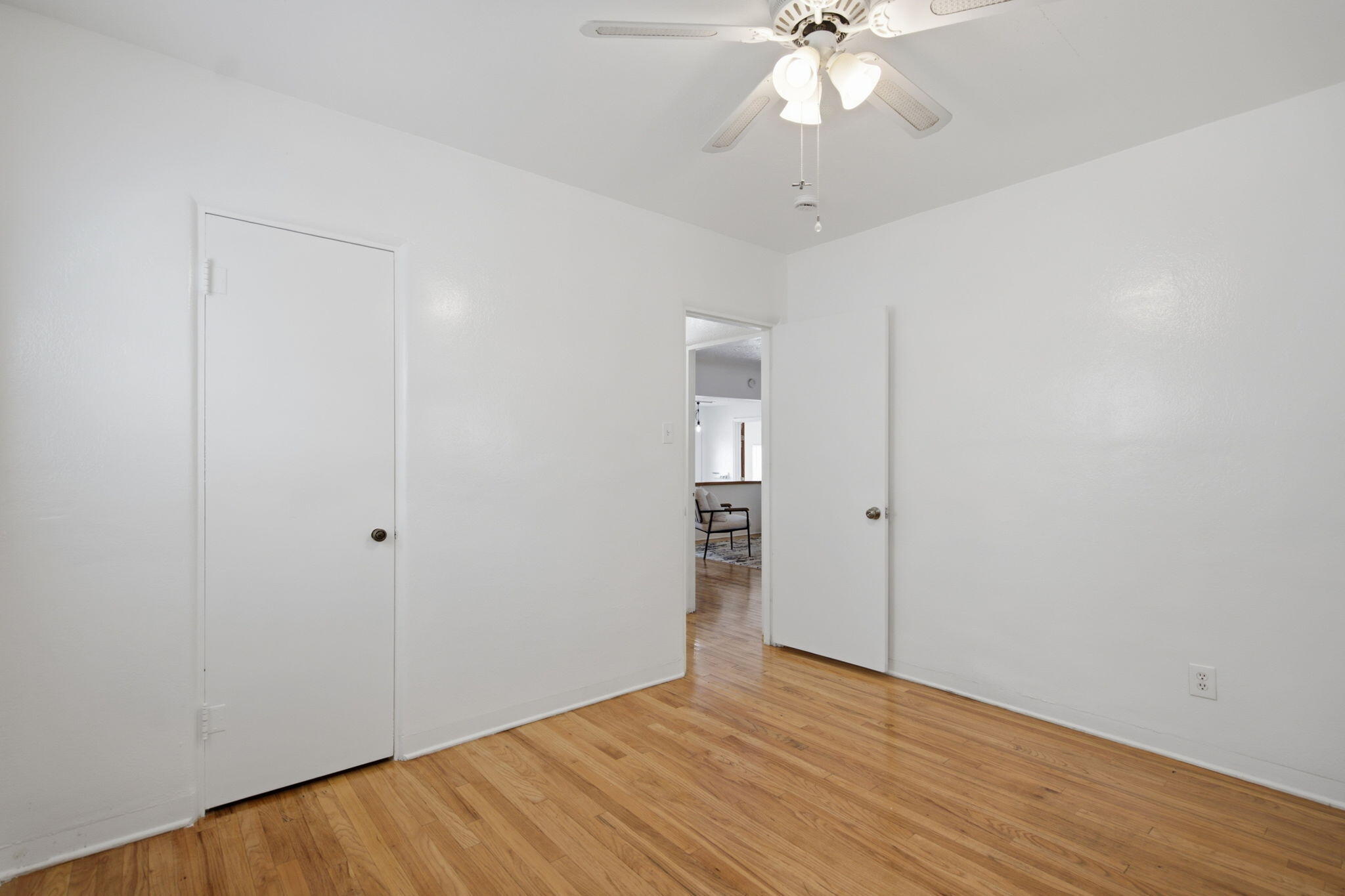 Photo 11 — 414 Carlisle Boulevard SE